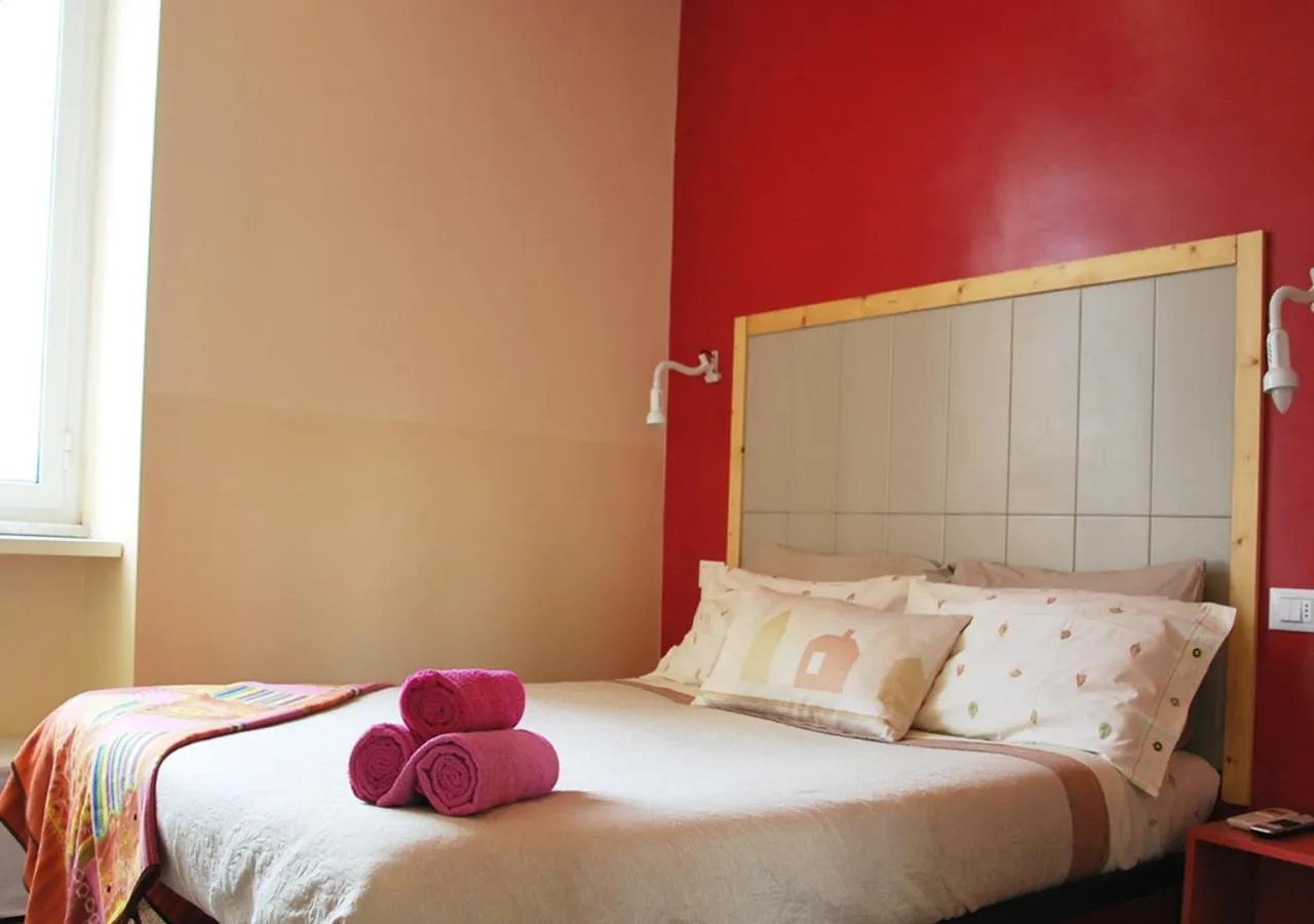 Shower, Bed in B&B Casa Torpì