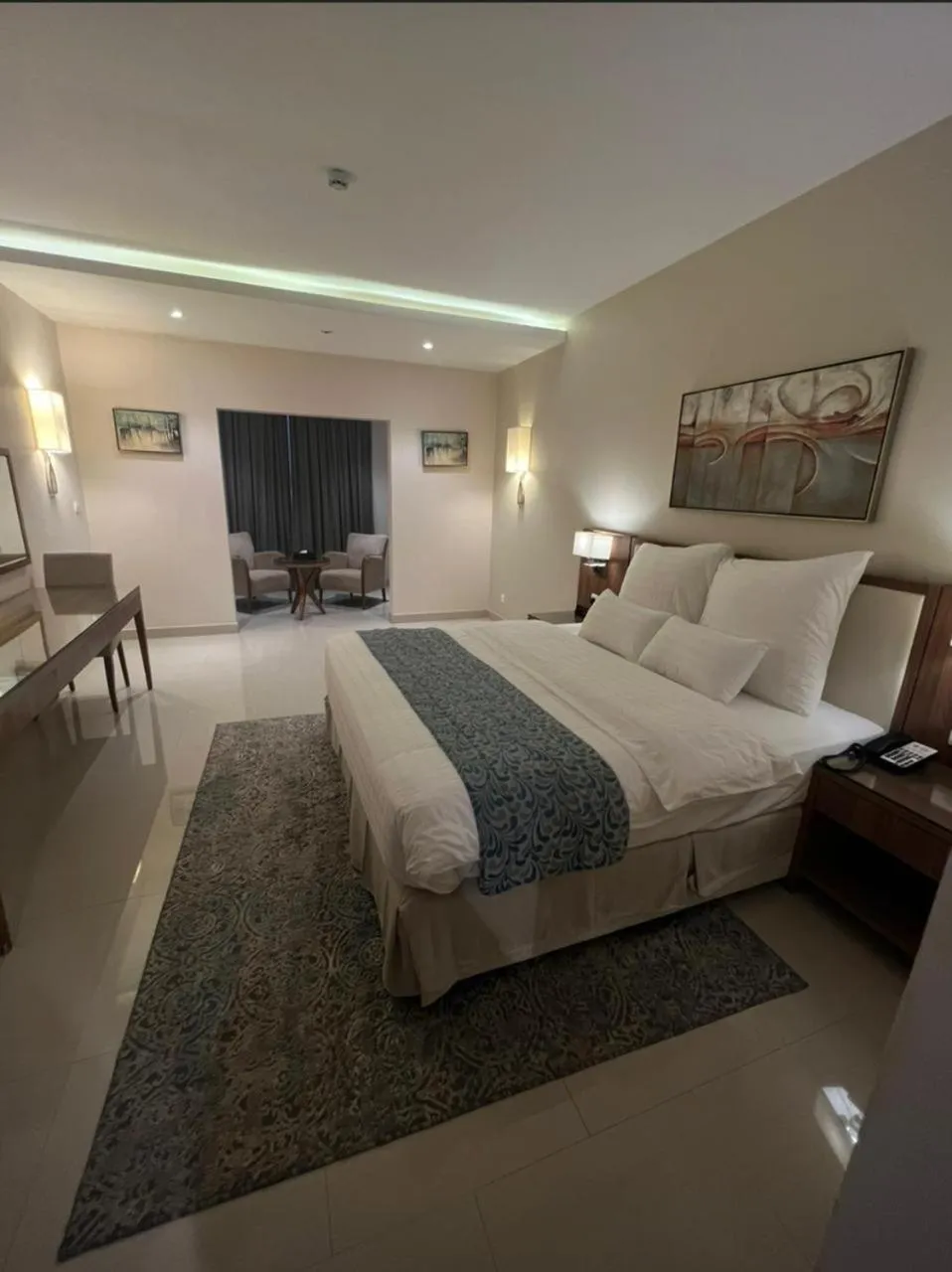 Bed in Best Western Plus Buraidah