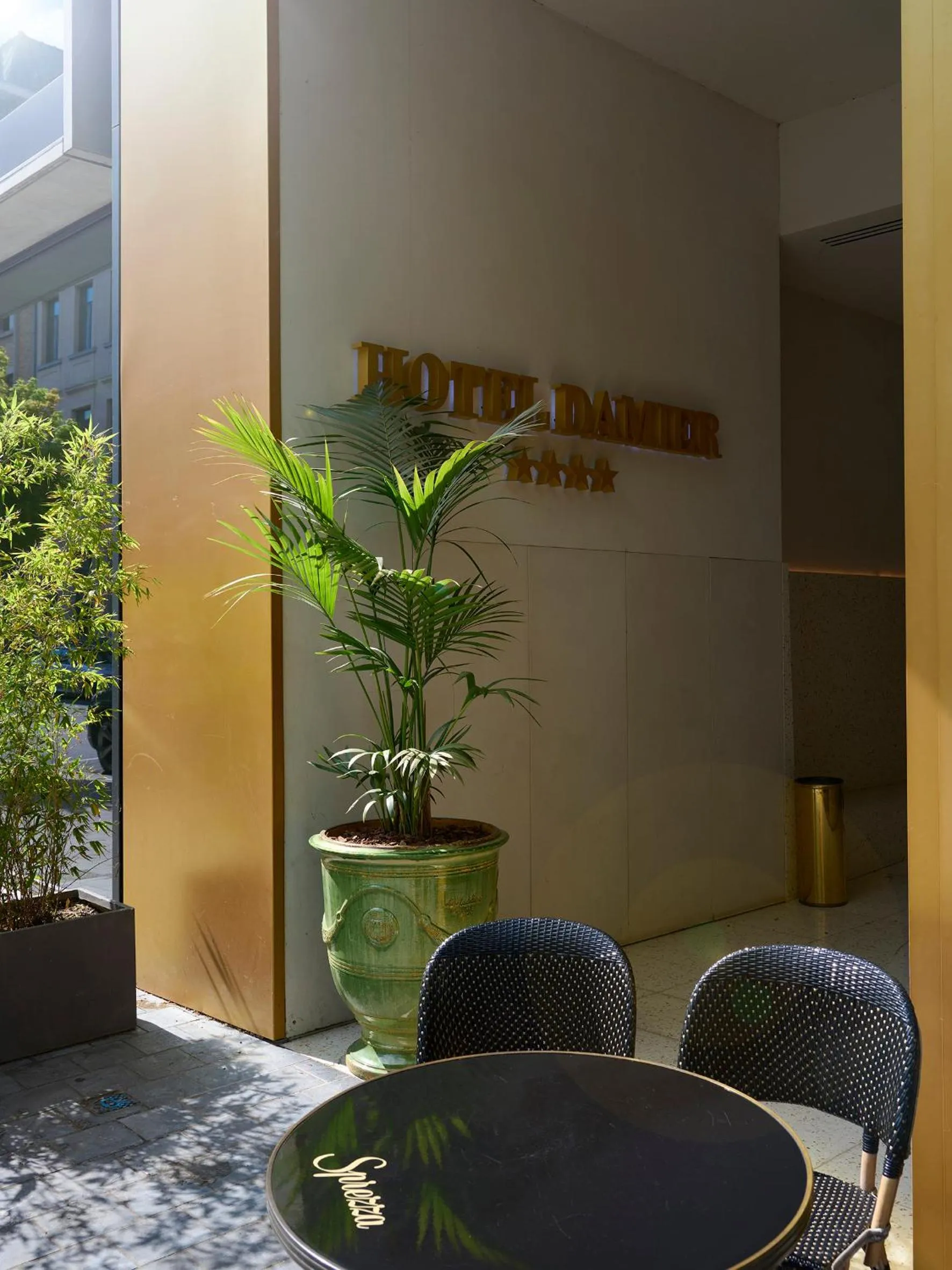 Restaurant/places to eat in Hotel Damier Kortrijk