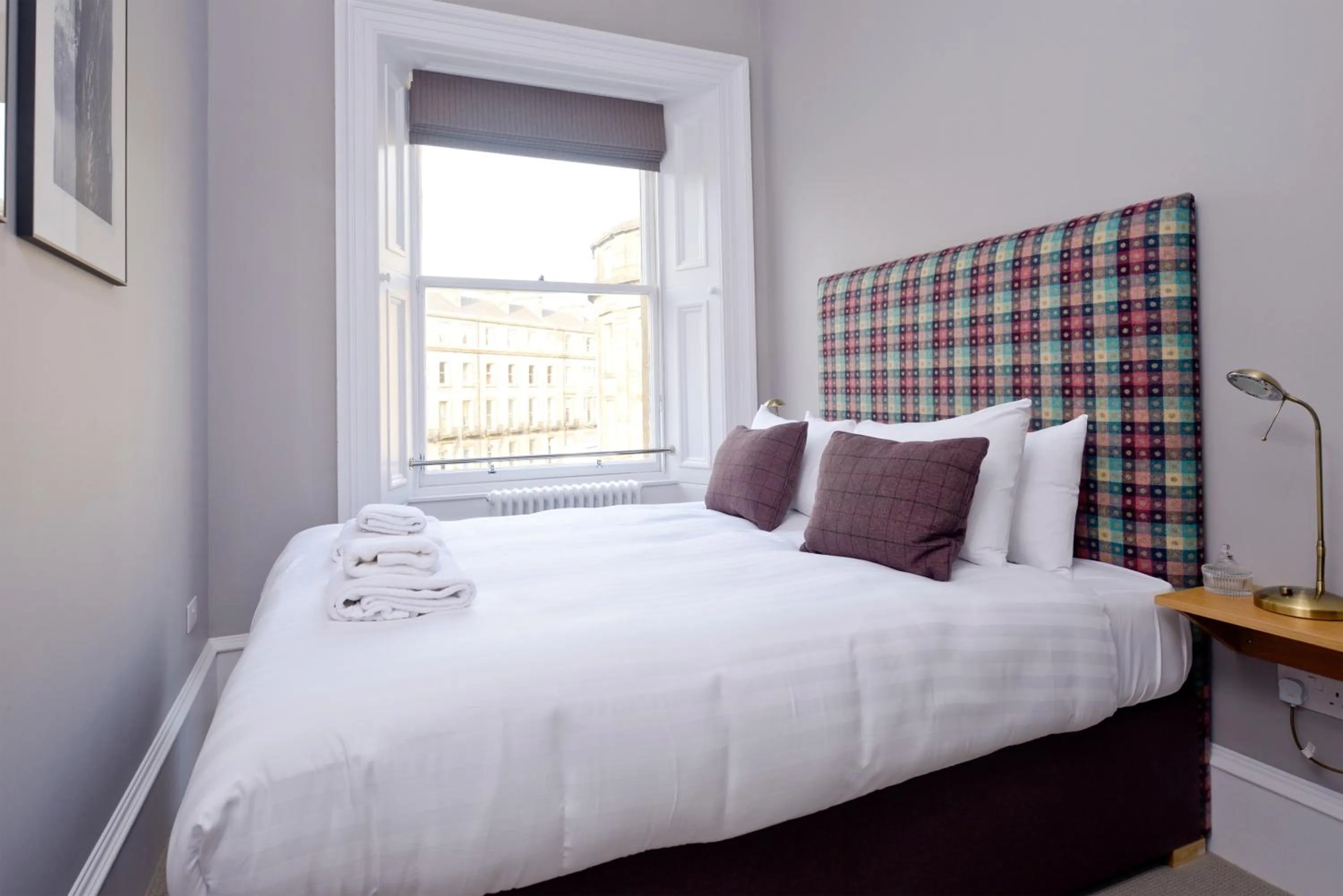 Bedroom, Bed in Destiny Scotland - Distillers House