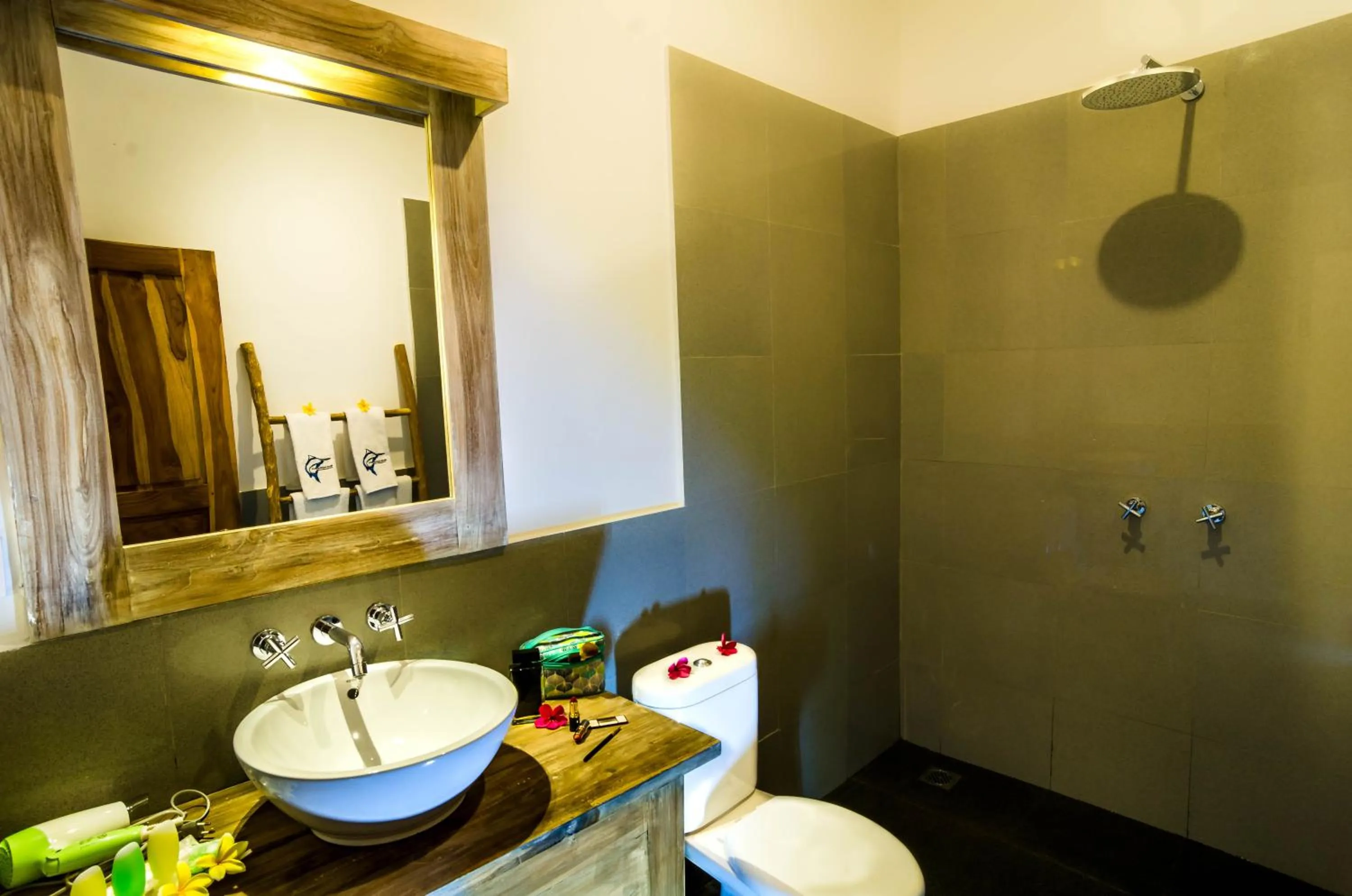 Bathroom in Blue Marlin Dive Resort Trawangan