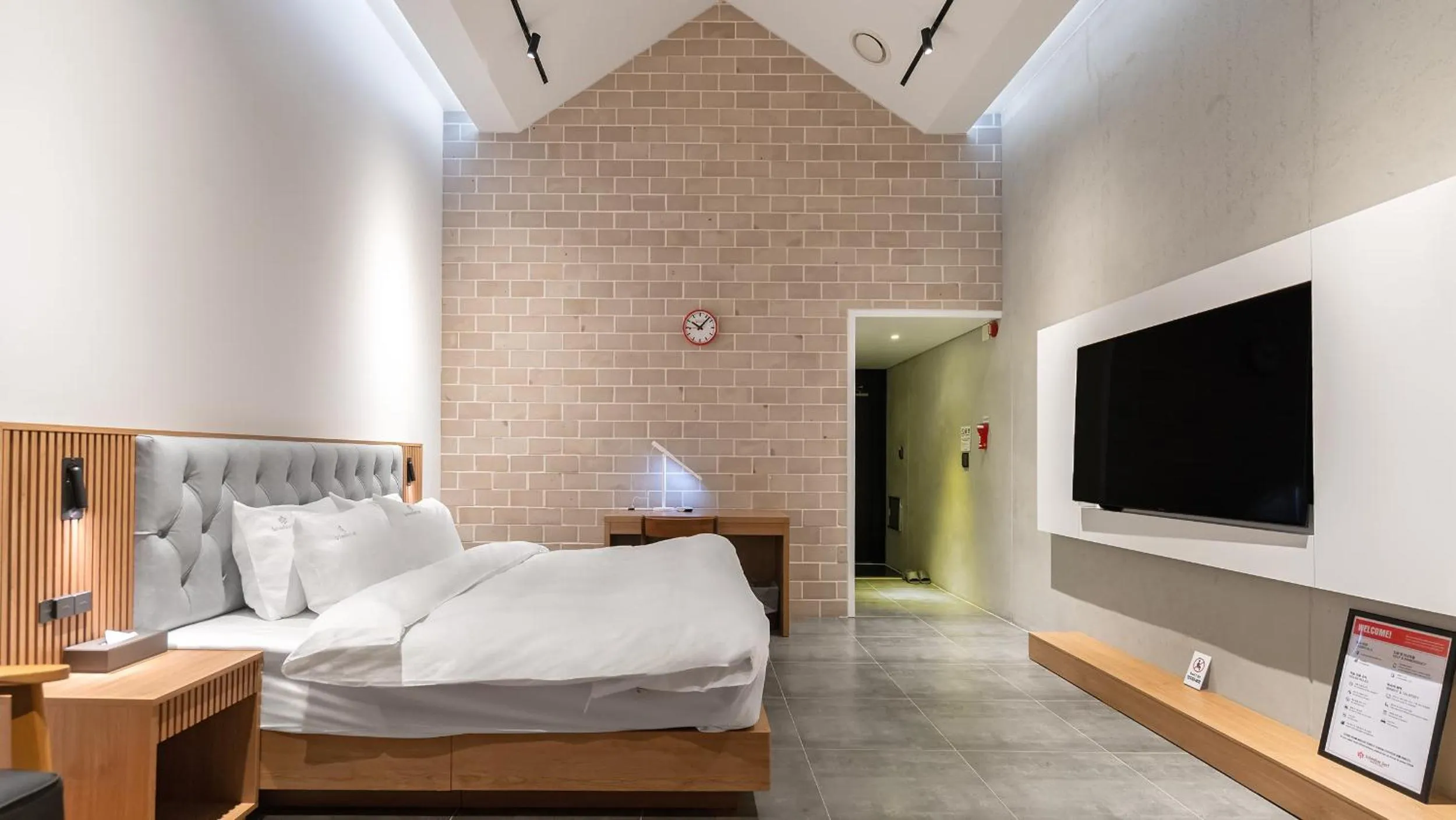 Bed in Hotel T Point