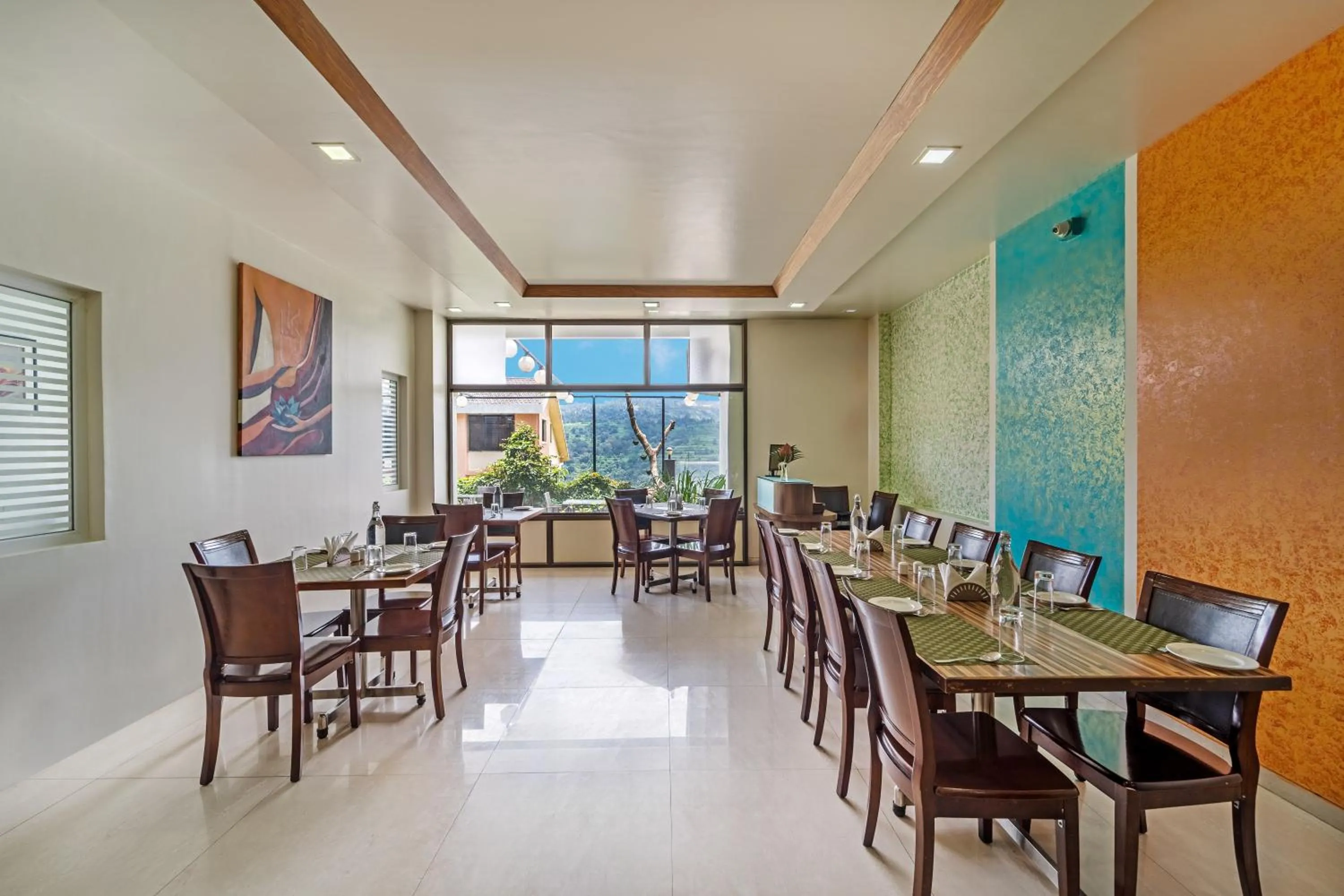 Restaurant/places to eat in Sterling Panchgani