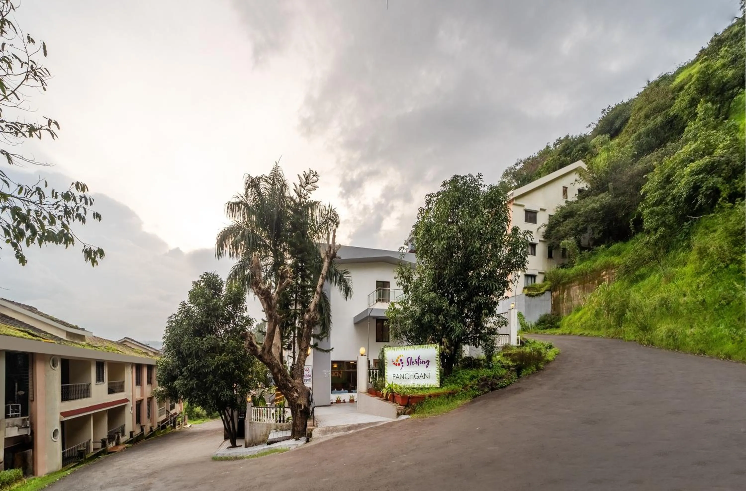 Property building in Sterling Panchgani