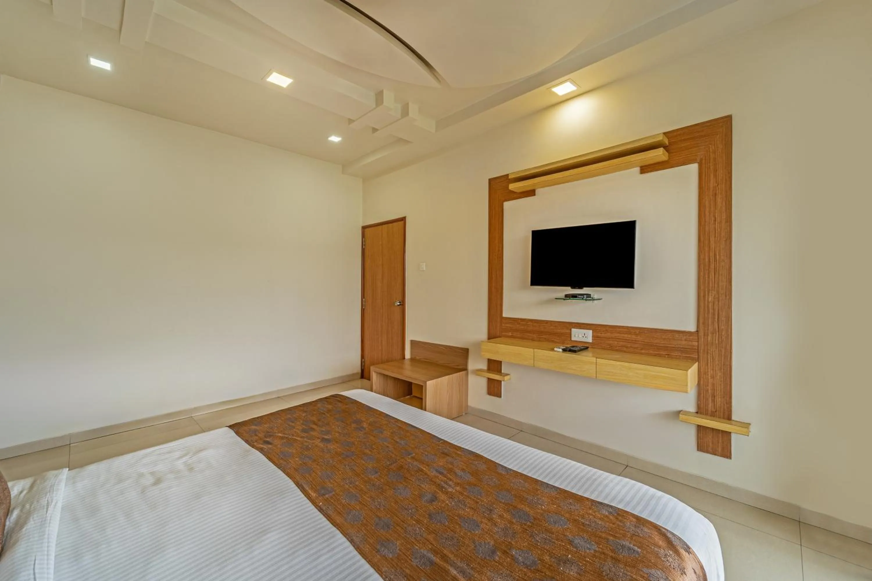 Bed in Sterling Panchgani