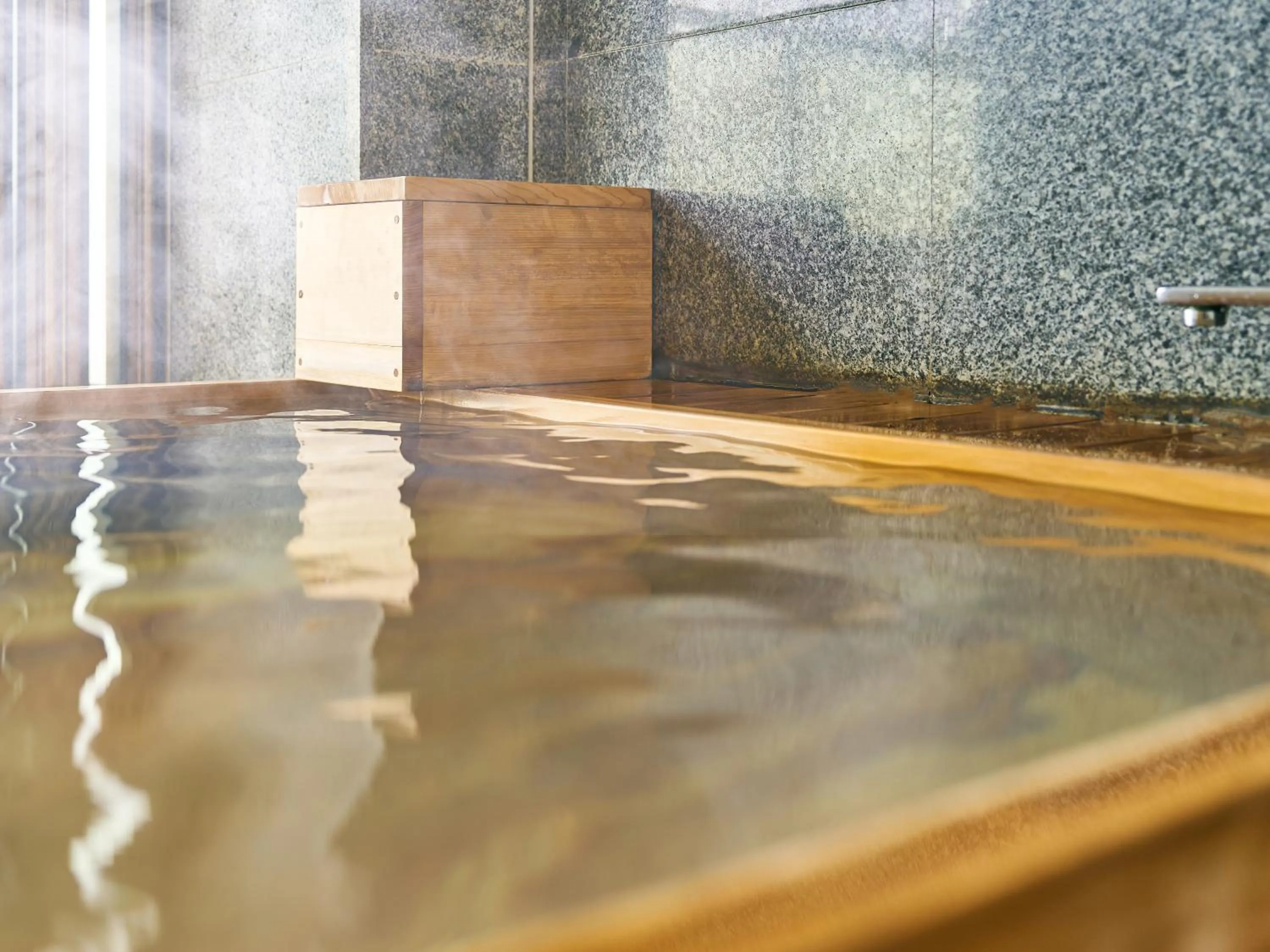 Hot Spring Bath in Kannawaen