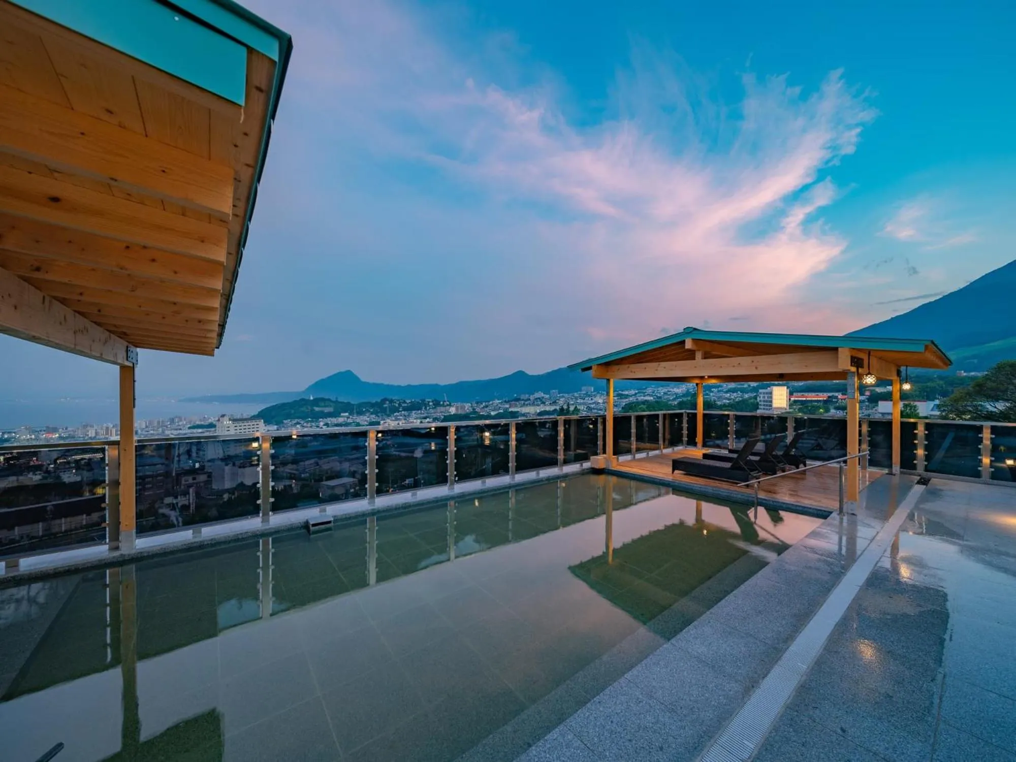 Hot Spring Bath in Kannawaen