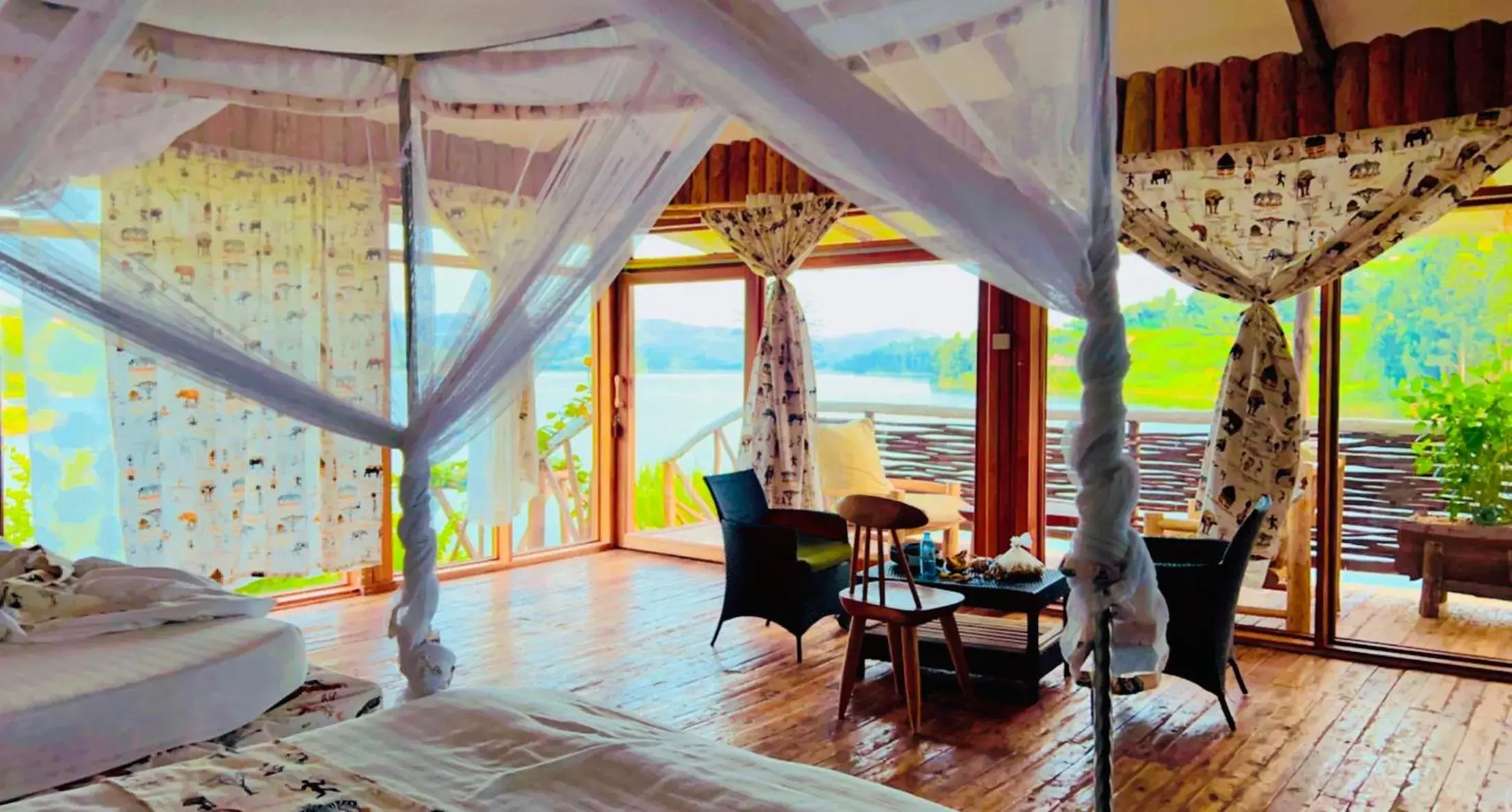 Suite with Lake View - single occupancy in Lake Bunyonyi Rock Resort Suite with Lake View - single occupancy in Lake Bunyonyi Rock Resort