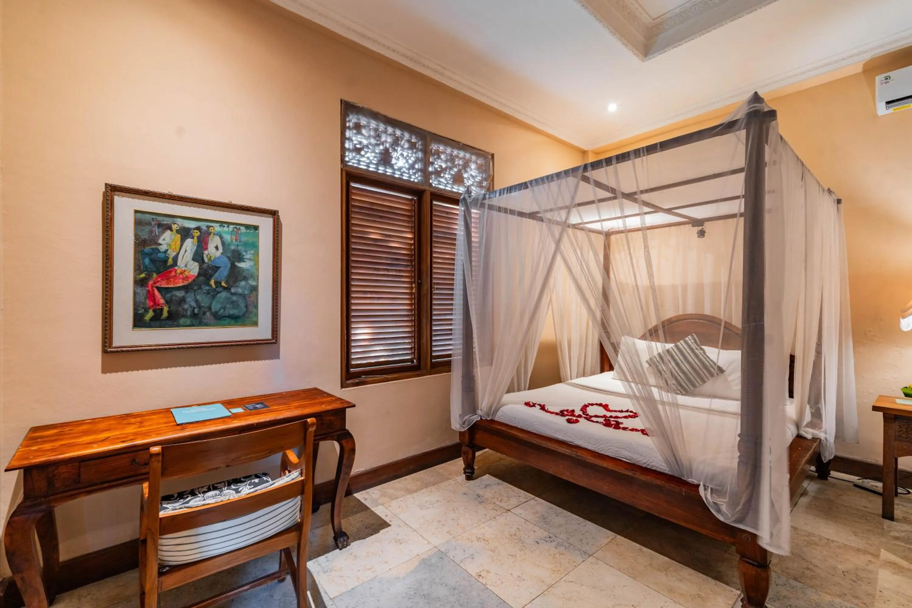 Bedroom, Bed in Honeymoon Guesthouse