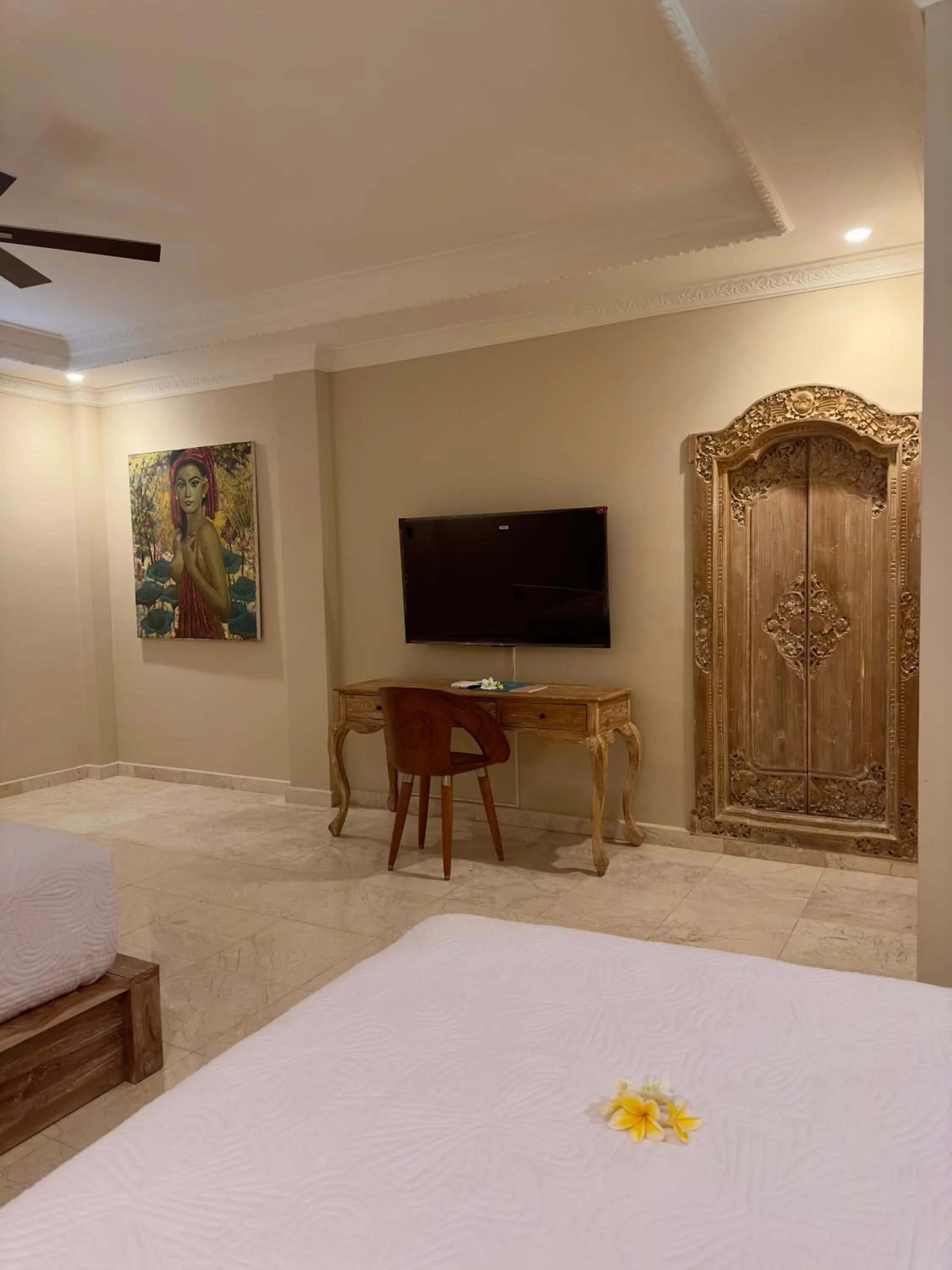 TV and multimedia, Bed in Honeymoon Guesthouse