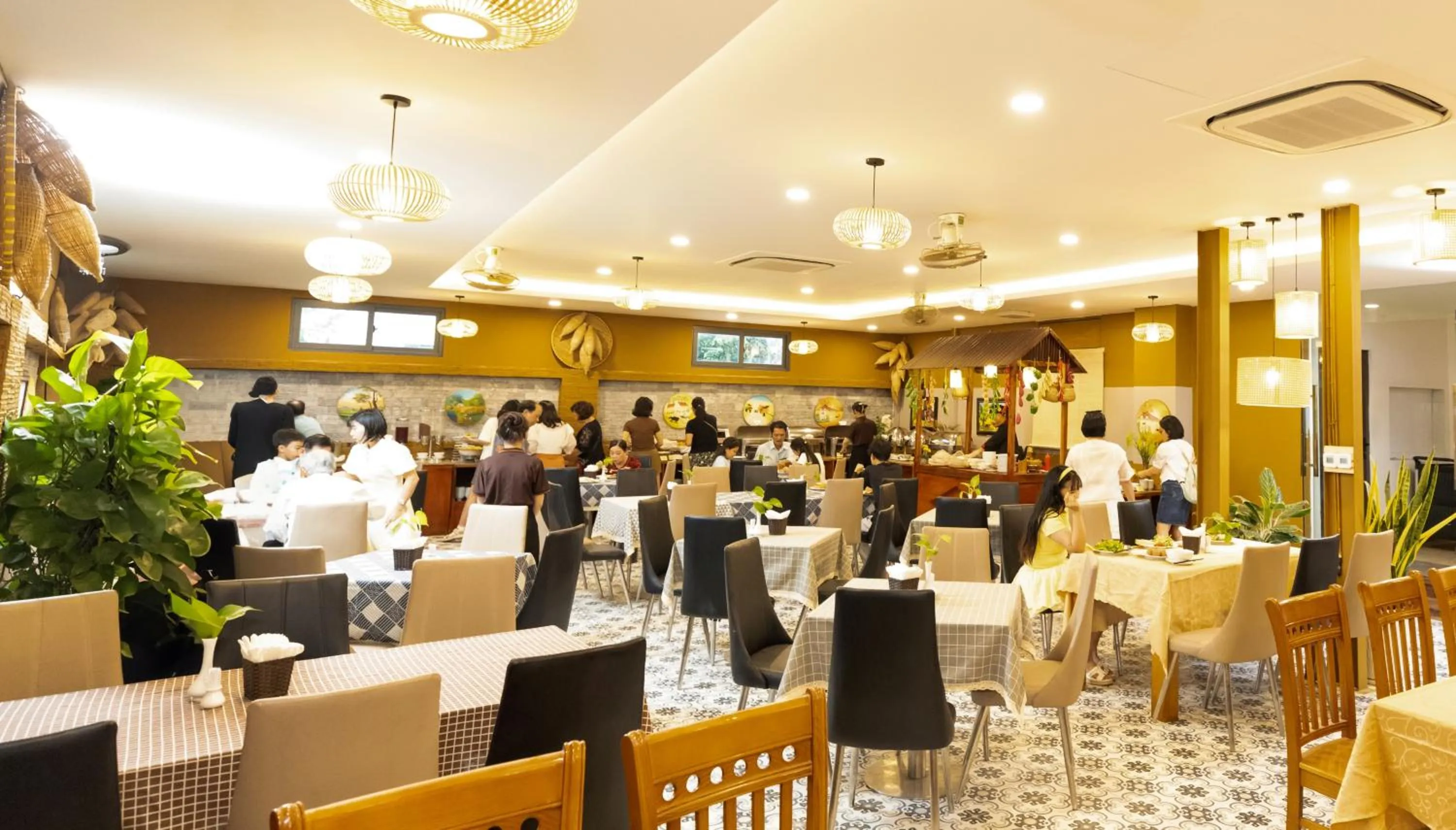 Restaurant/places to eat in Luxor Boutique Hotel Phu Quoc