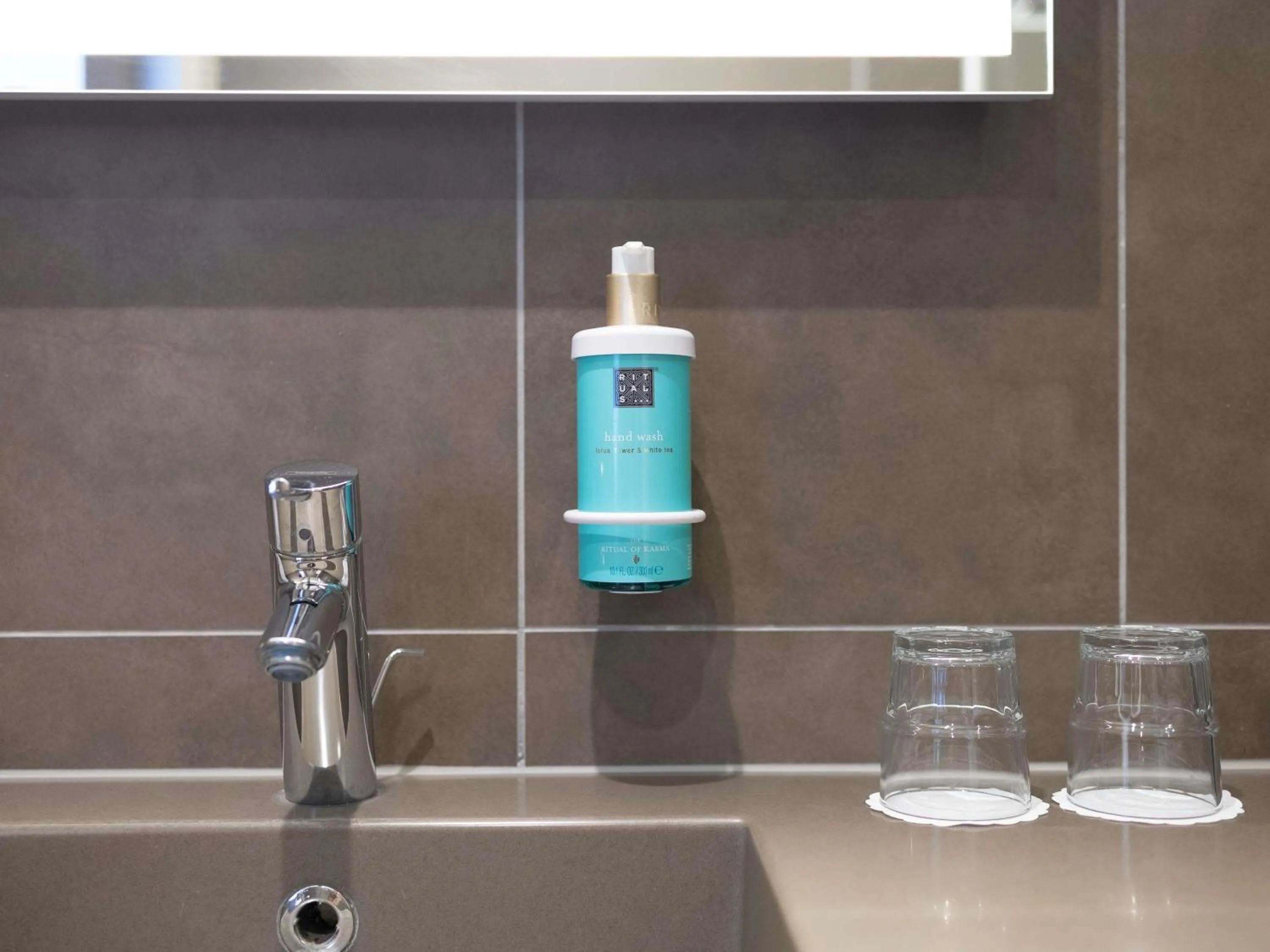 Bedroom in Novotel Brussels City Centre