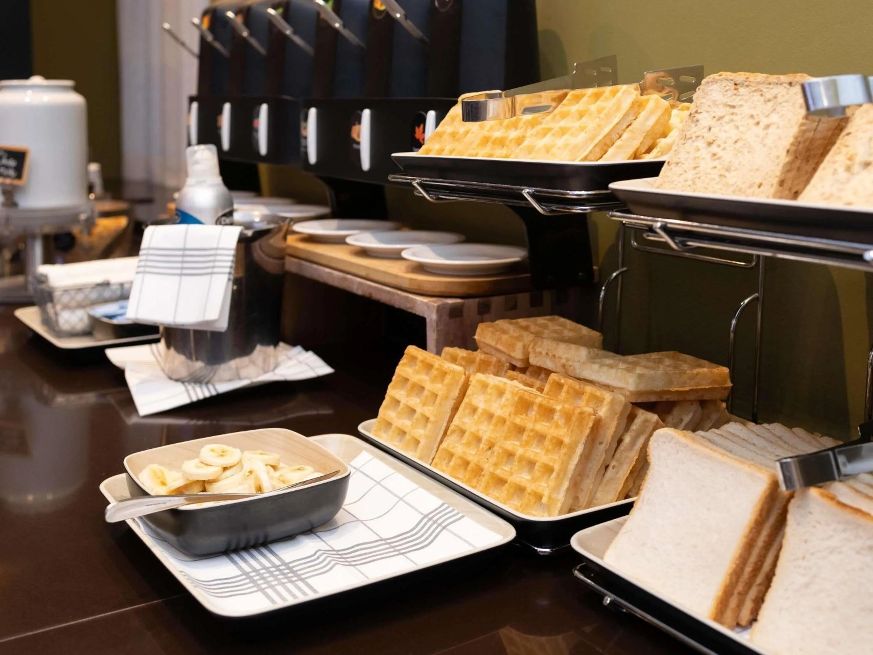 Breakfast in Novotel Brussels City Centre