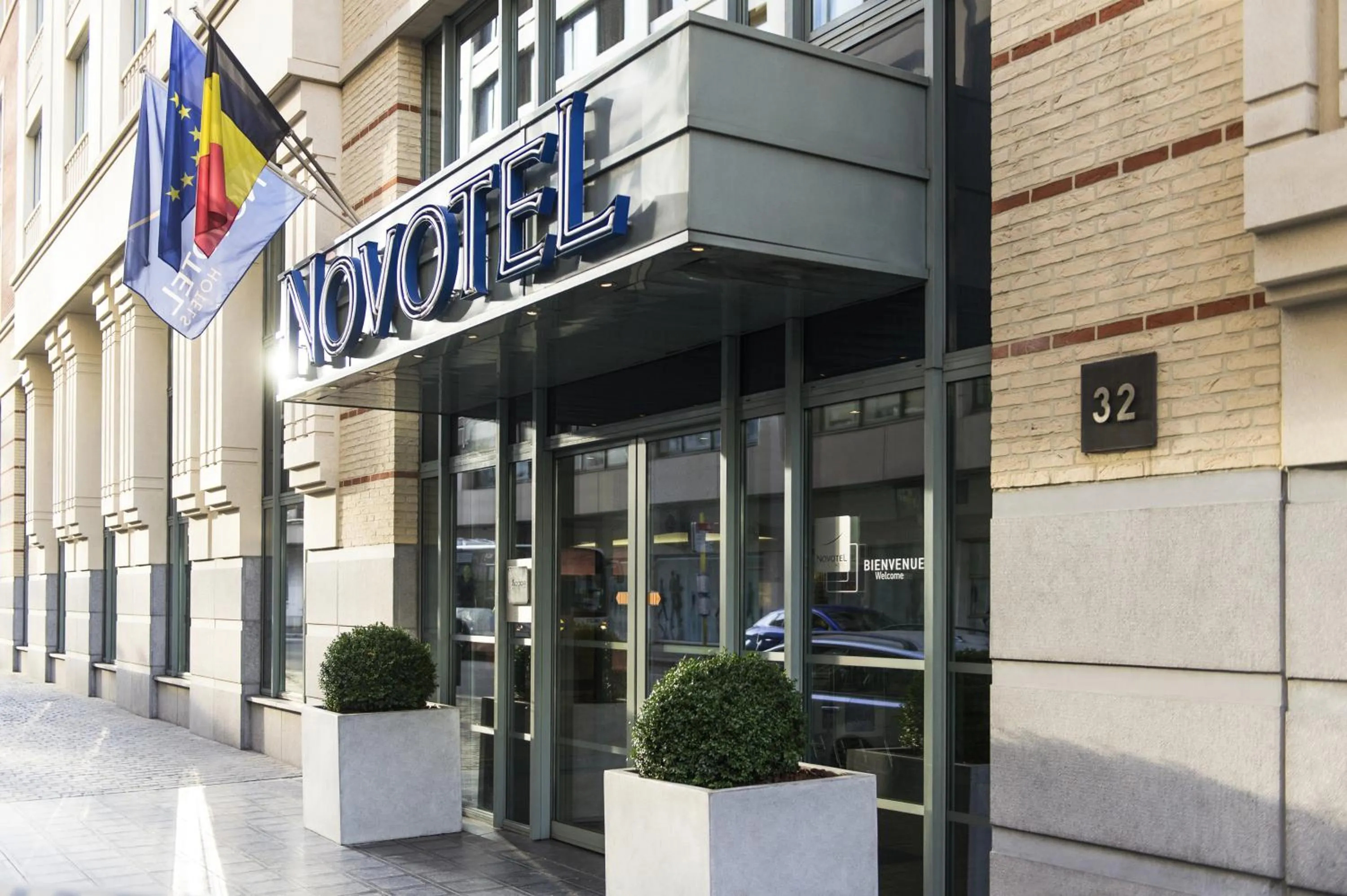 Facade/entrance in Novotel Brussels City Centre