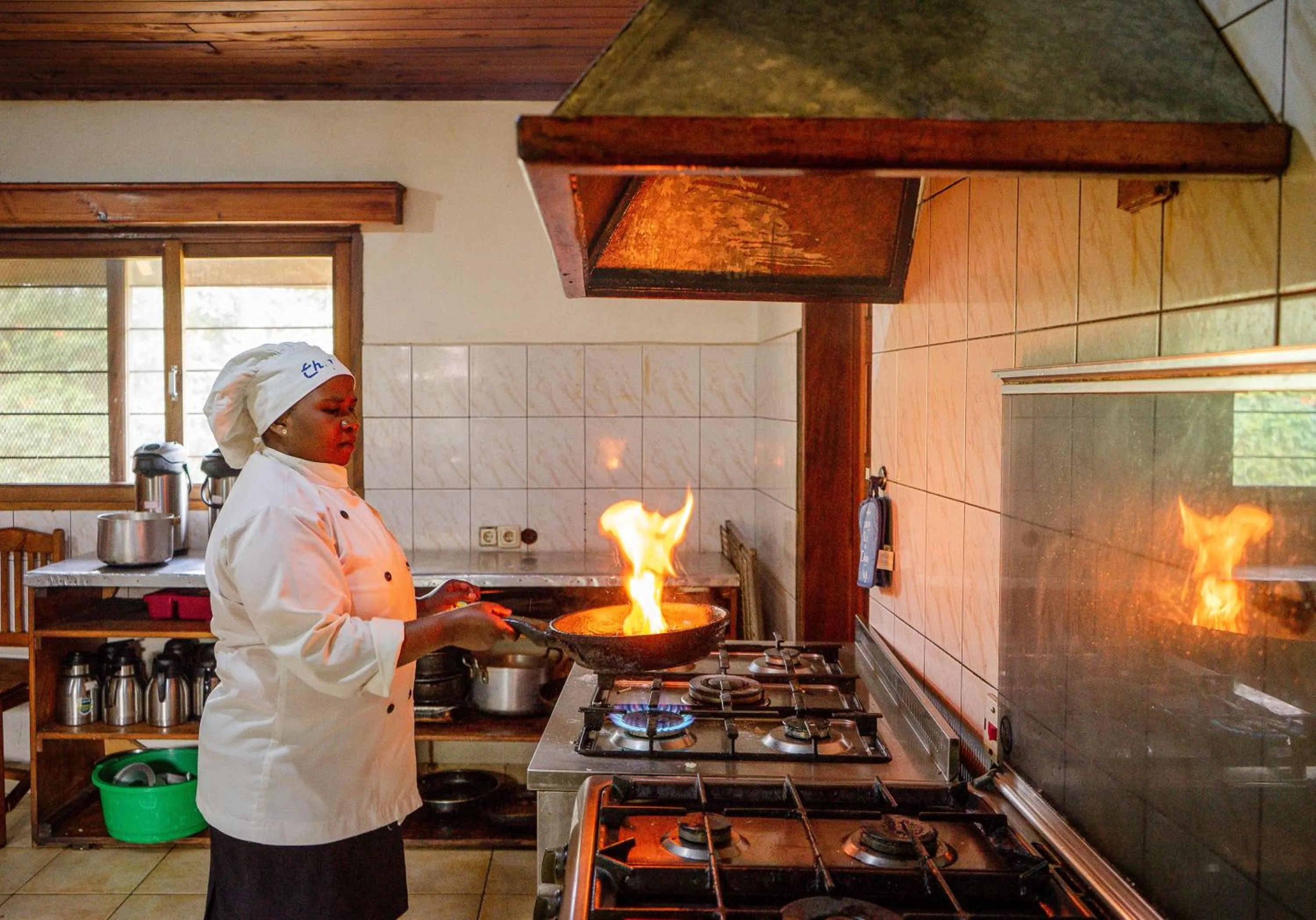Kitchen or kitchenette in Meru View Lodge