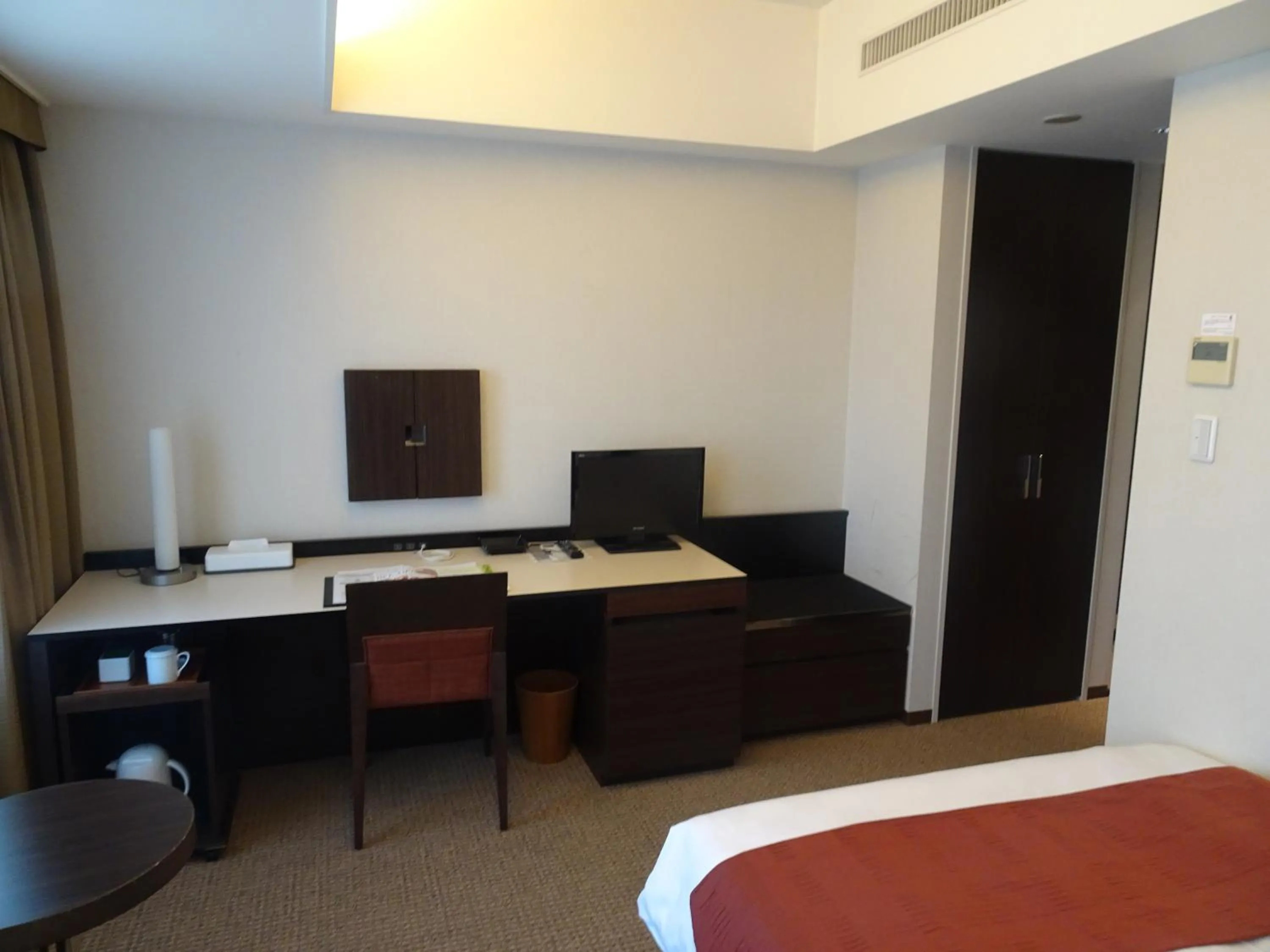 Seating area, Bed in Hotel Toyota Castle