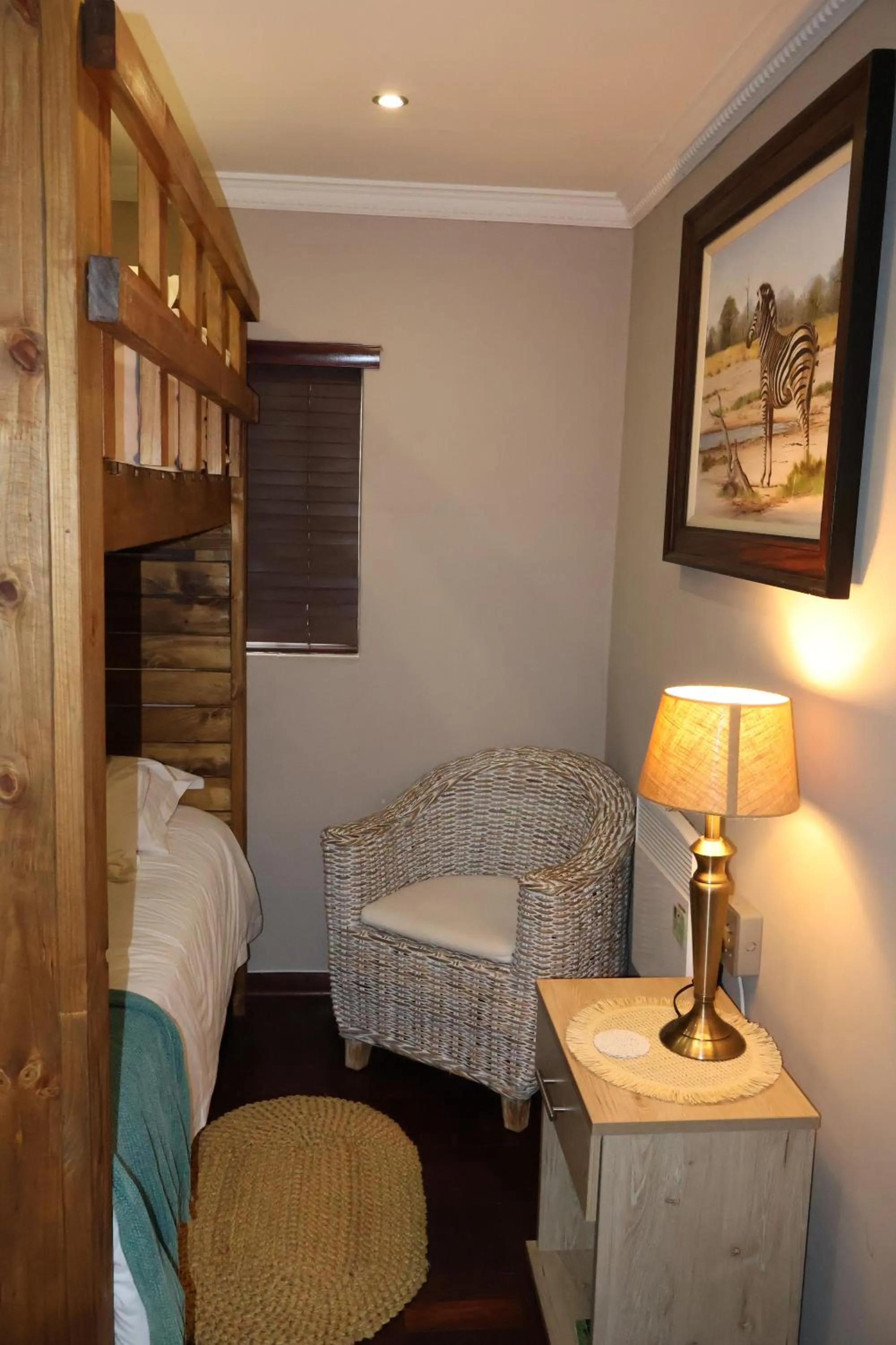 bunk bed, Bed in The Leopard Tree