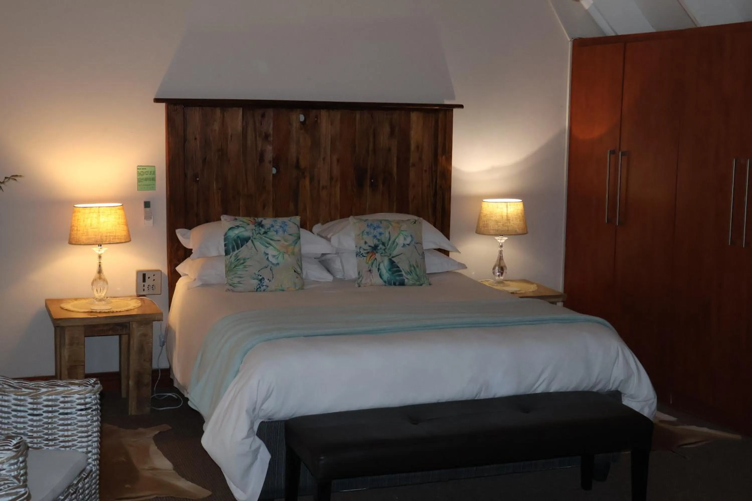 Bedroom, Bed in The Leopard Tree