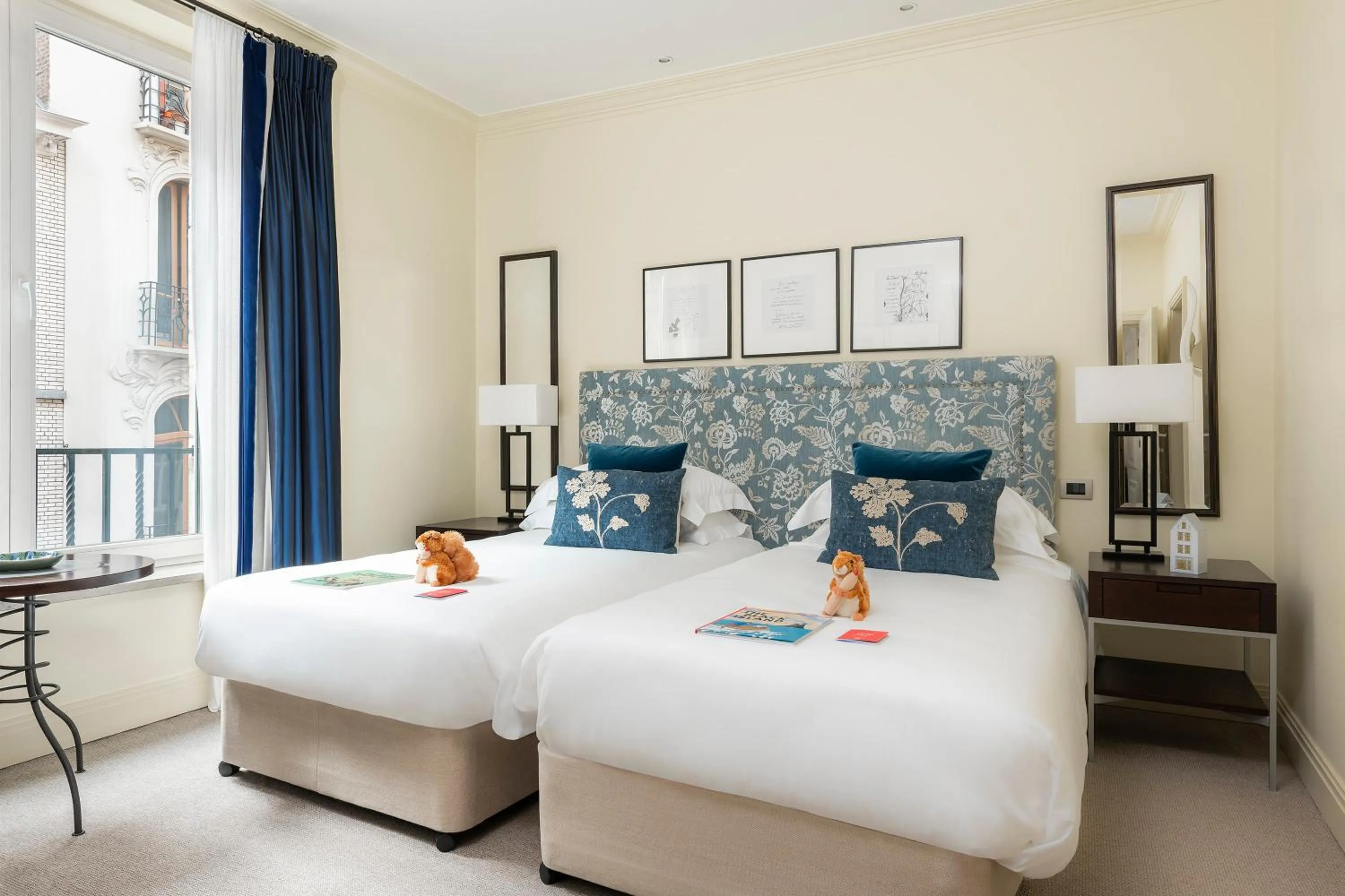 Bed in Rocco Forte Hotel Amigo