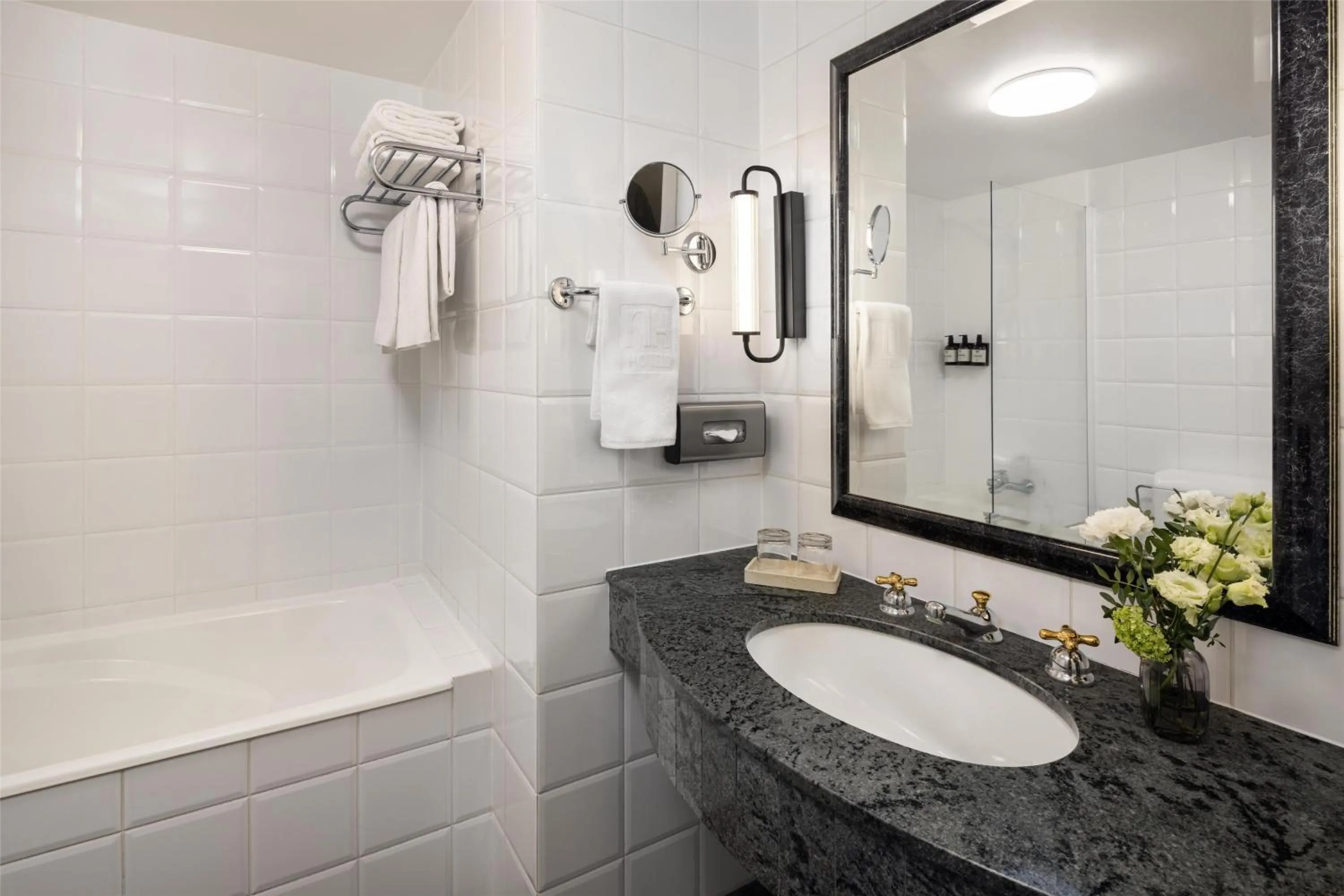 Bathroom in NH Brussels Carrefour de L’Europe