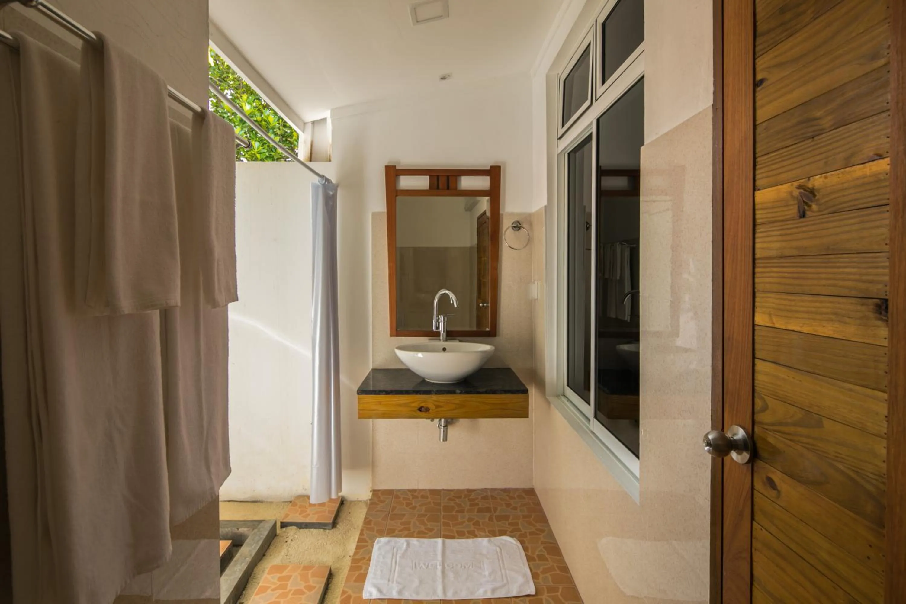 Toilet in Holiday Garden Rasdhoo