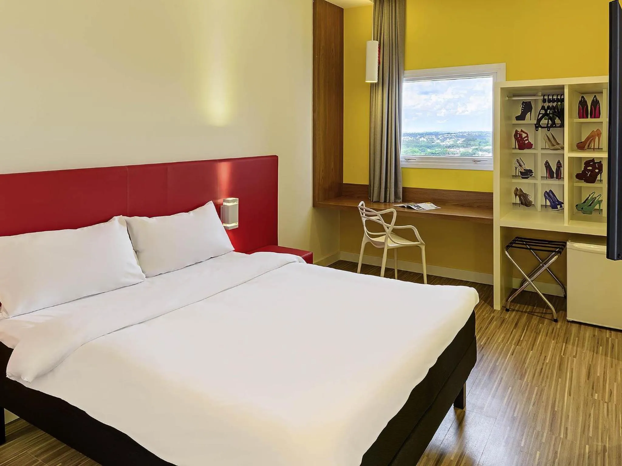 Bedroom, Bed in ibis Styles Birigui