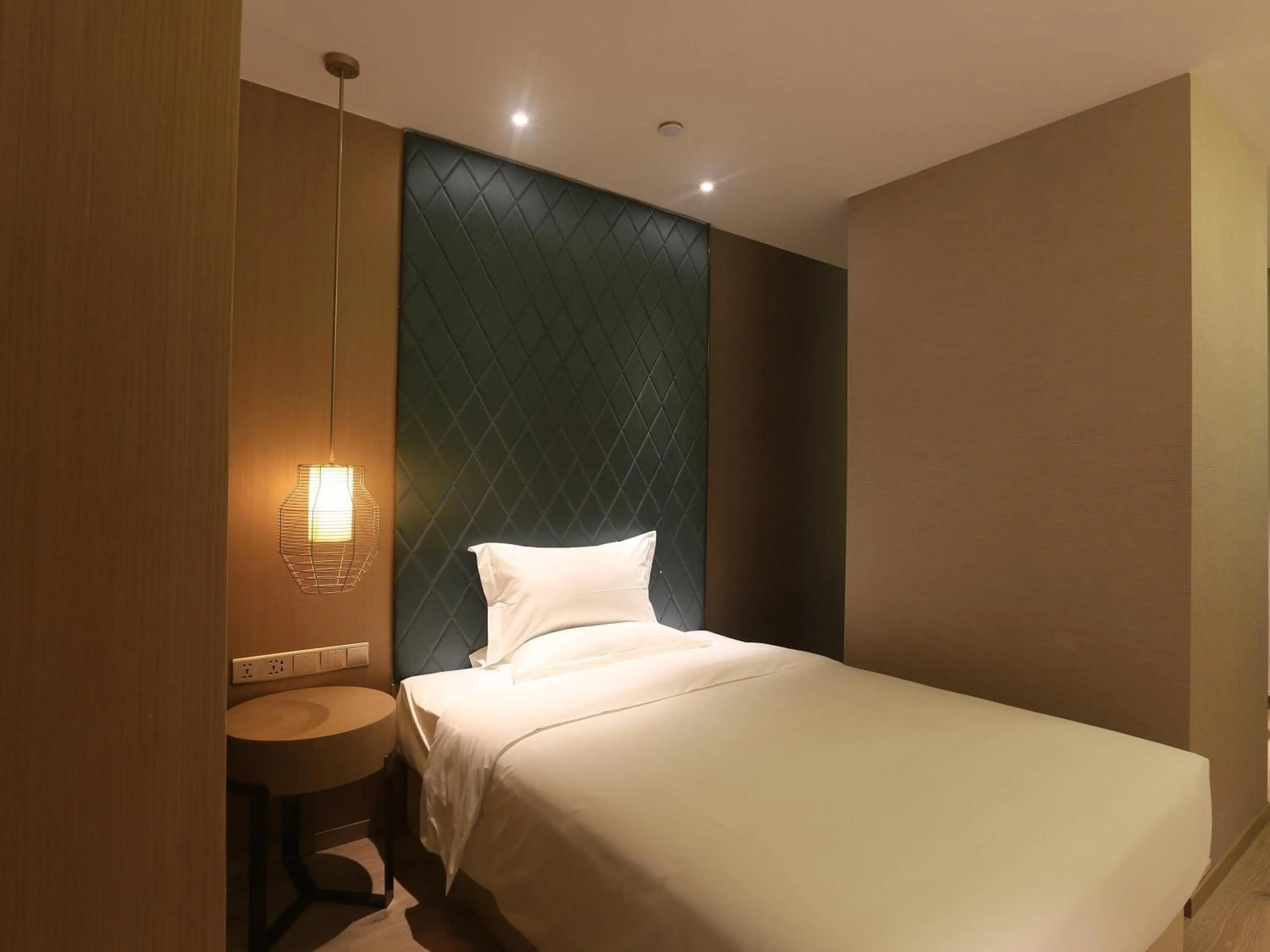 Bedroom, Bed in Ibis Styles XM Zhongshan Hotel