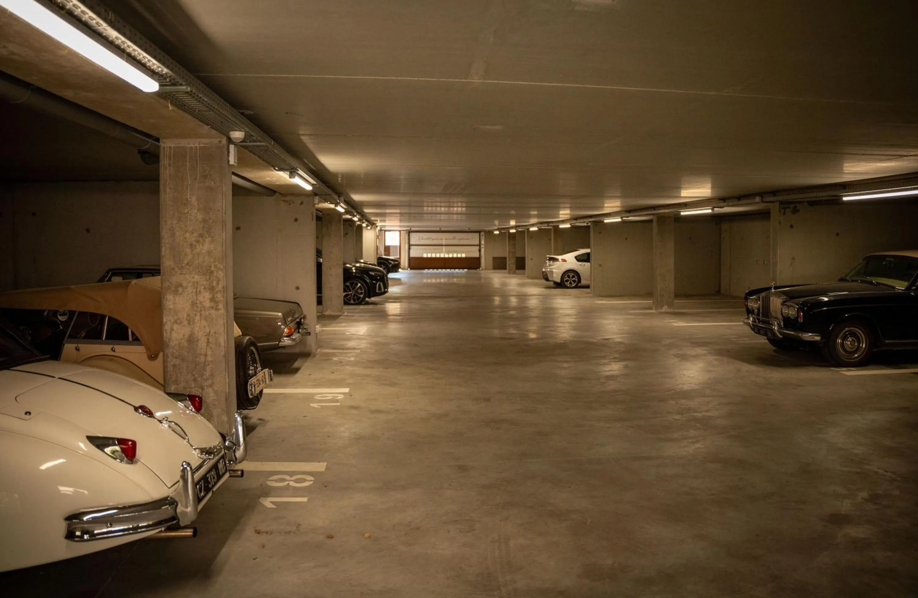 Parking in 5 Terres Hotel & Spa - MGallery Collection