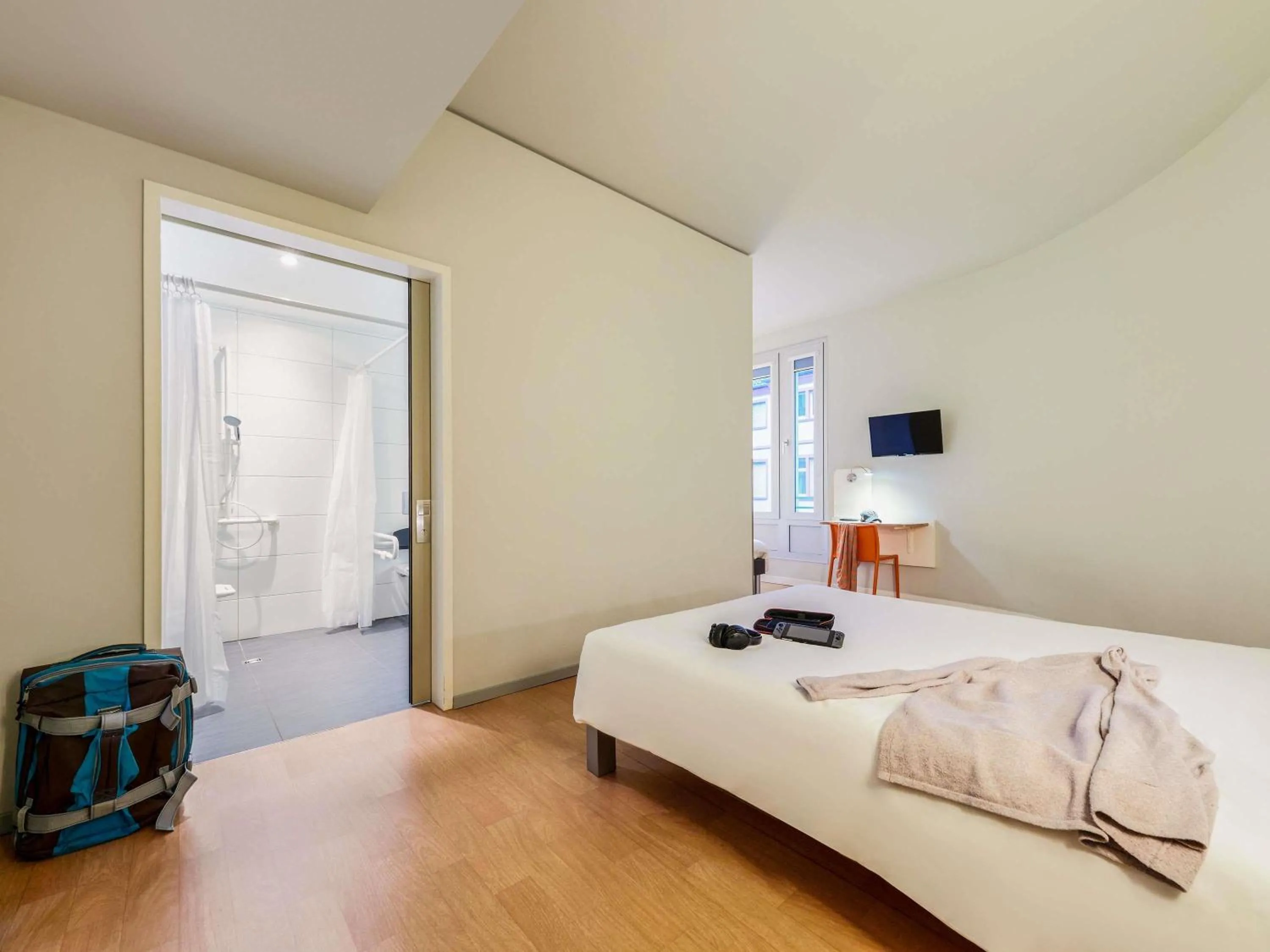 Bedroom, Bed in ibis budget Frankfurt City Ost