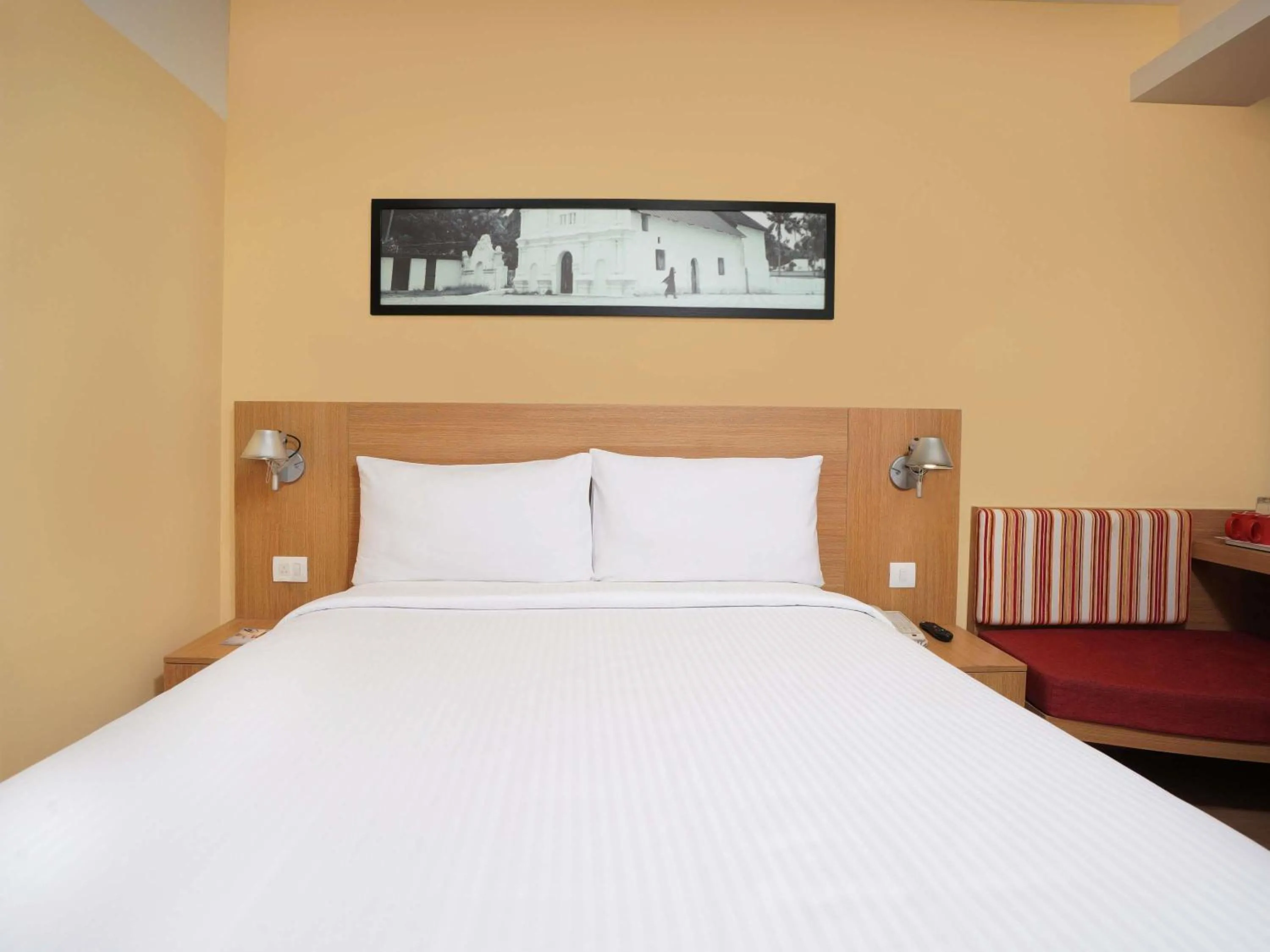 Bedroom, Bed in ibis Coimbatore City Centre - An Accor Brand