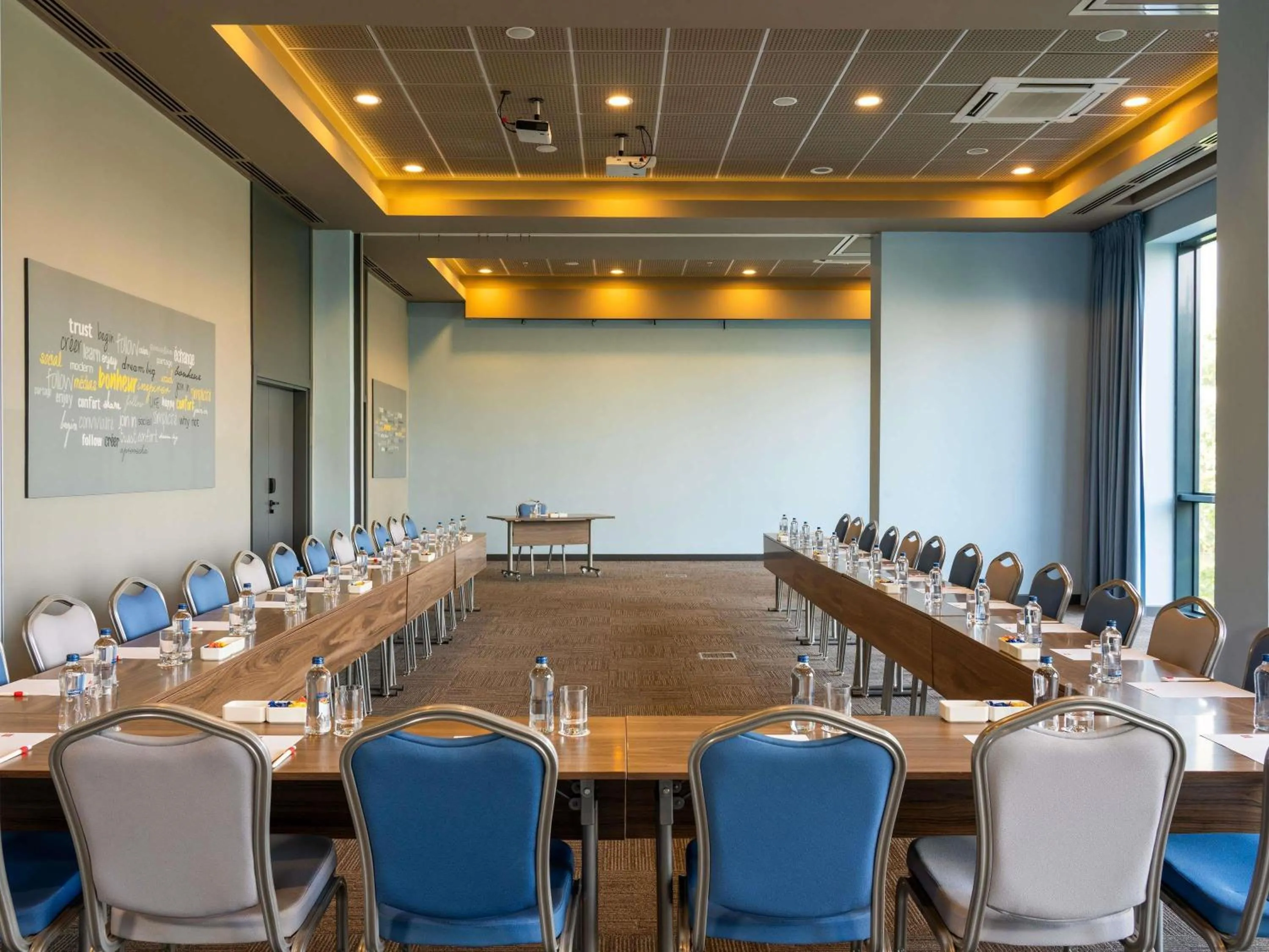 Meeting/conference room in Ibis Istanbul Tuzla Hotel