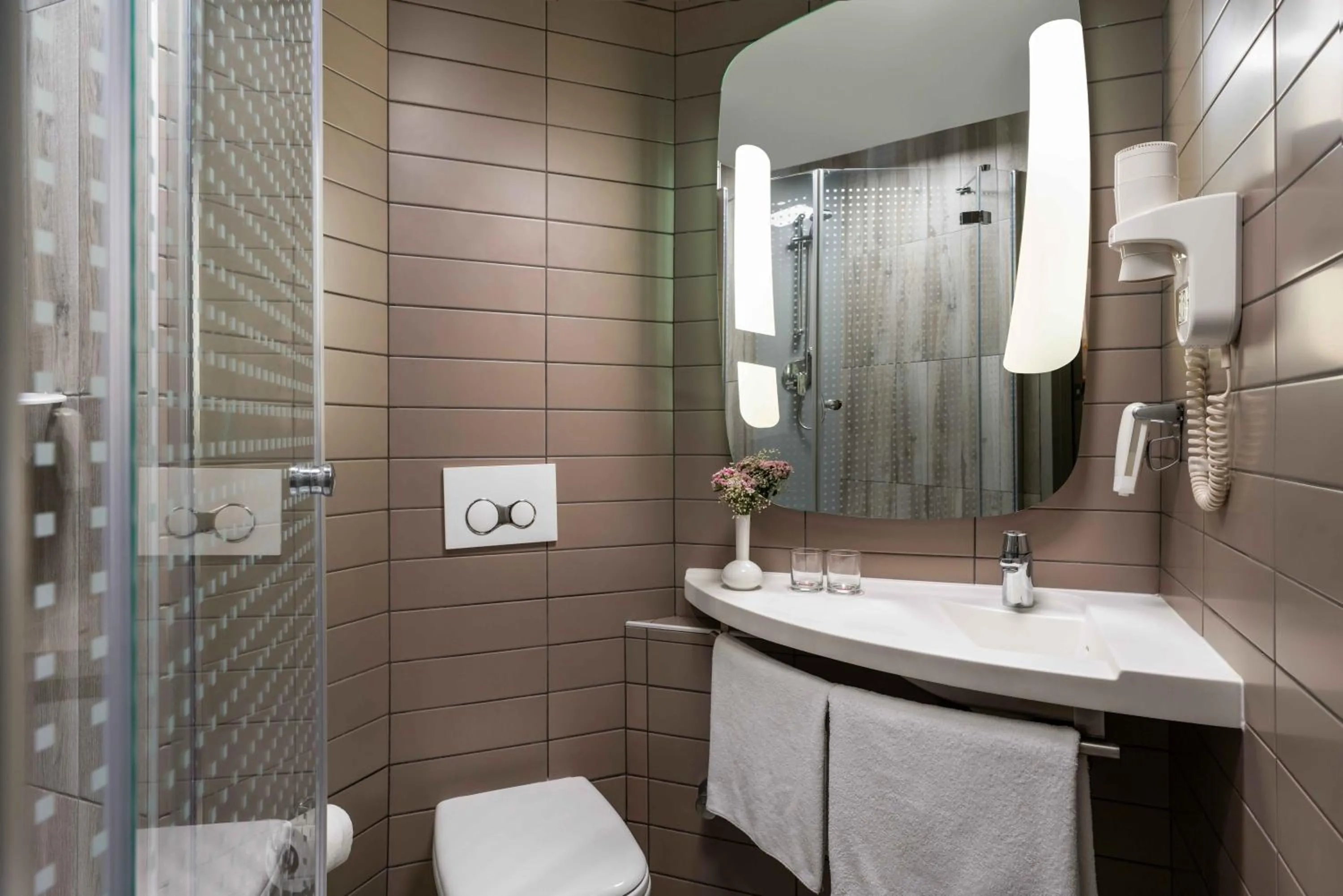 Toilet in Ibis Istanbul Tuzla Hotel