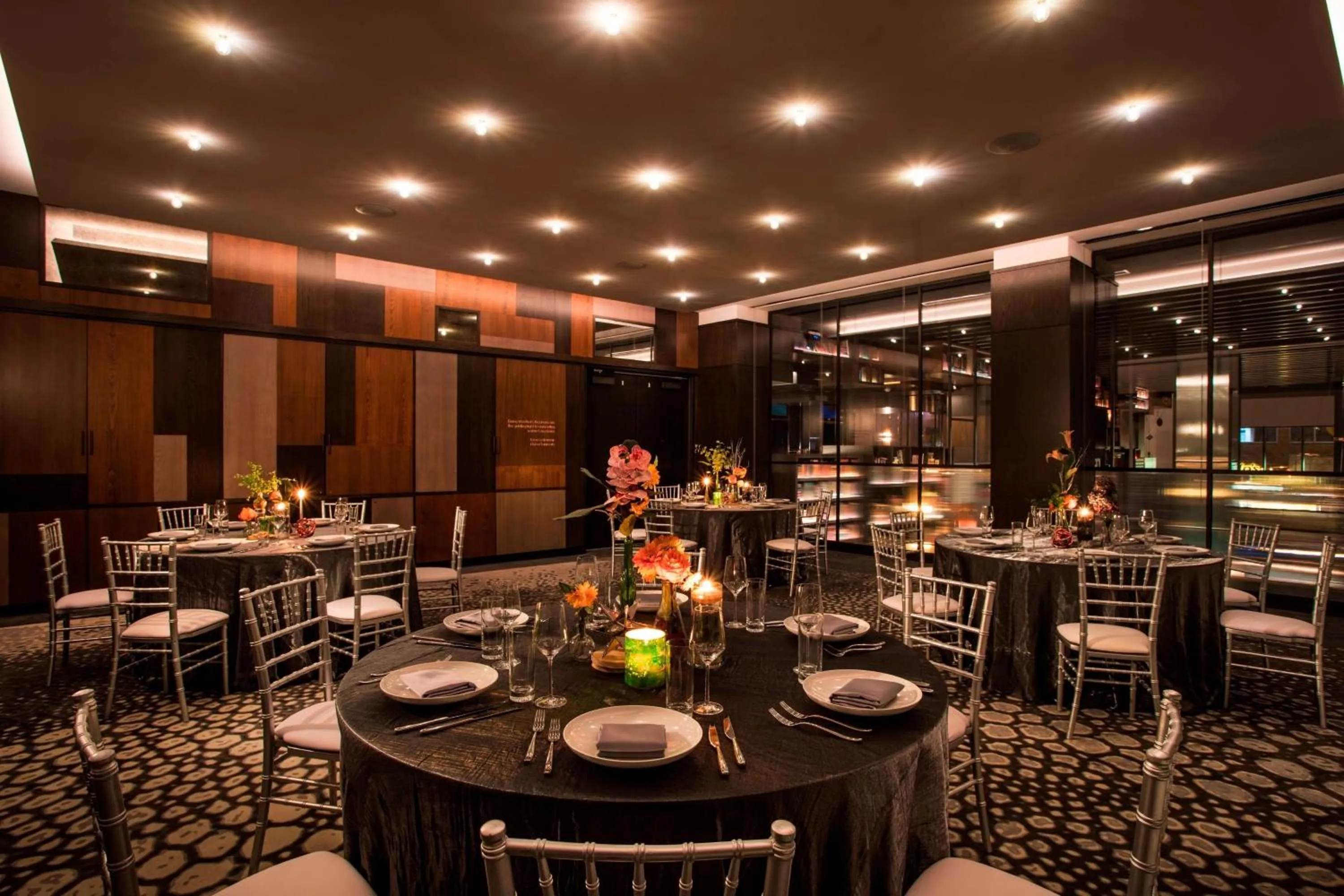 Banquet/Function facilities in Hotel EMC2, Autograph Collection