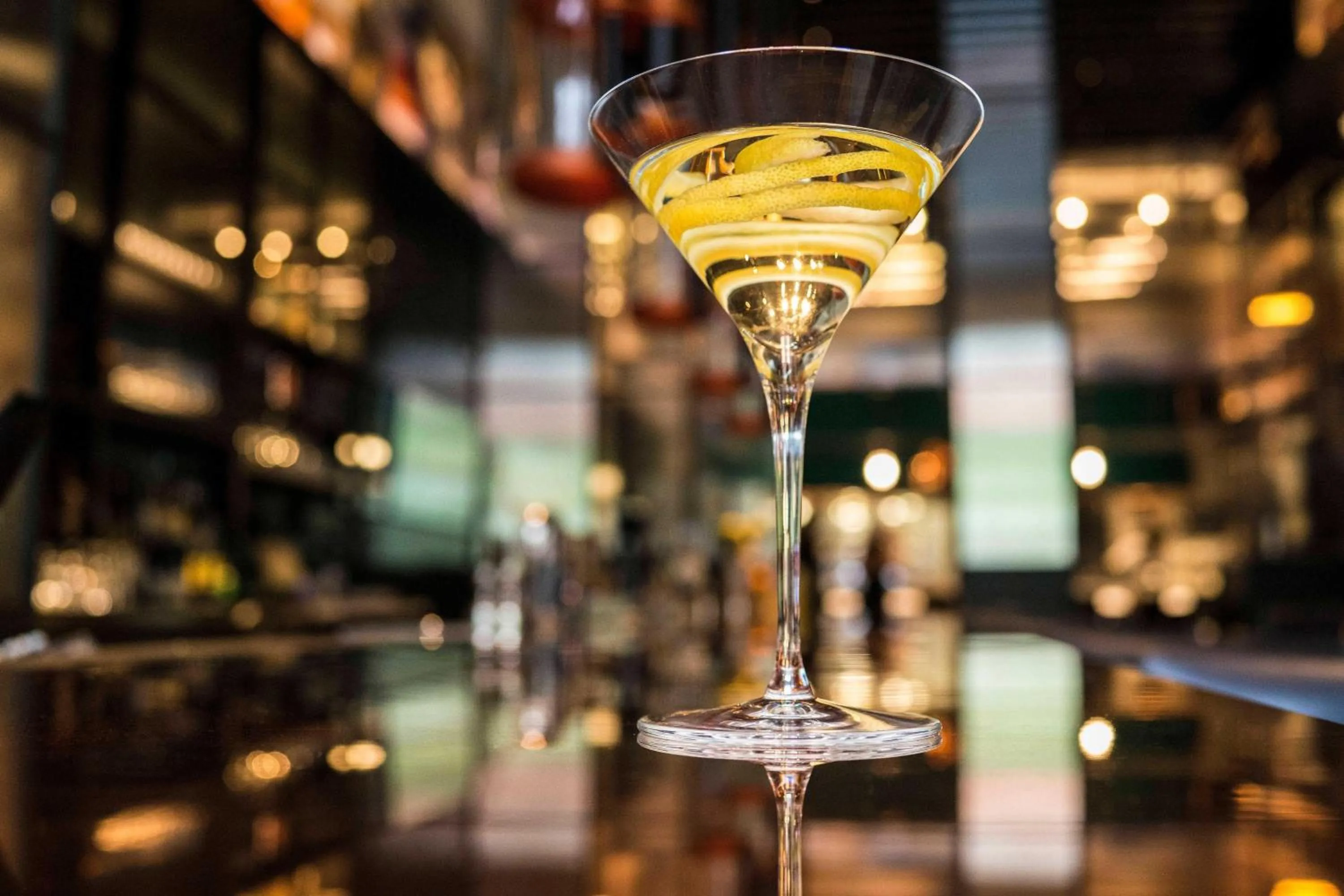 Restaurant/places to eat in Hotel EMC2, Autograph Collection