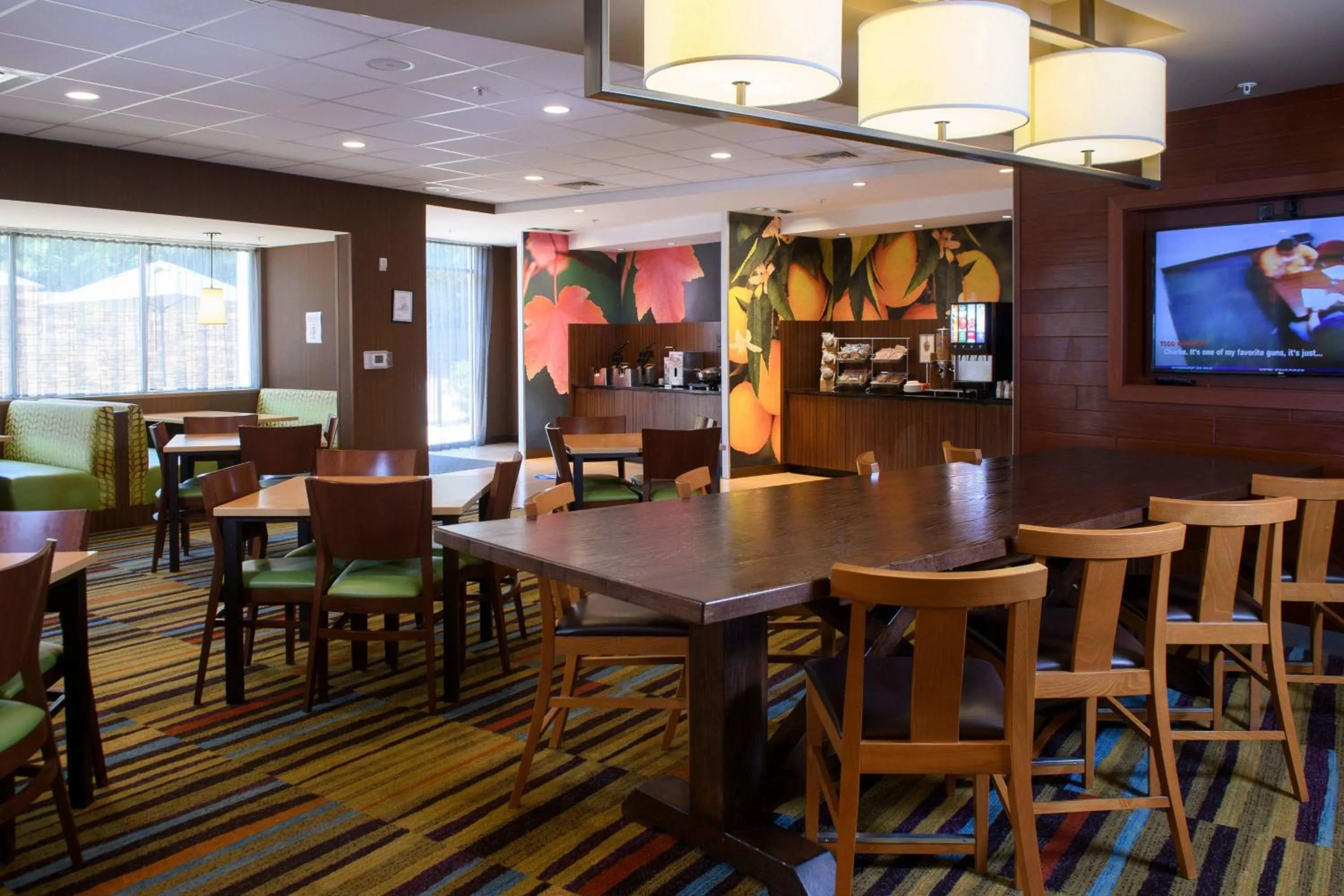Restaurant/places to eat in Fairfield Inn & Suites by Marriott Richmond Ashland