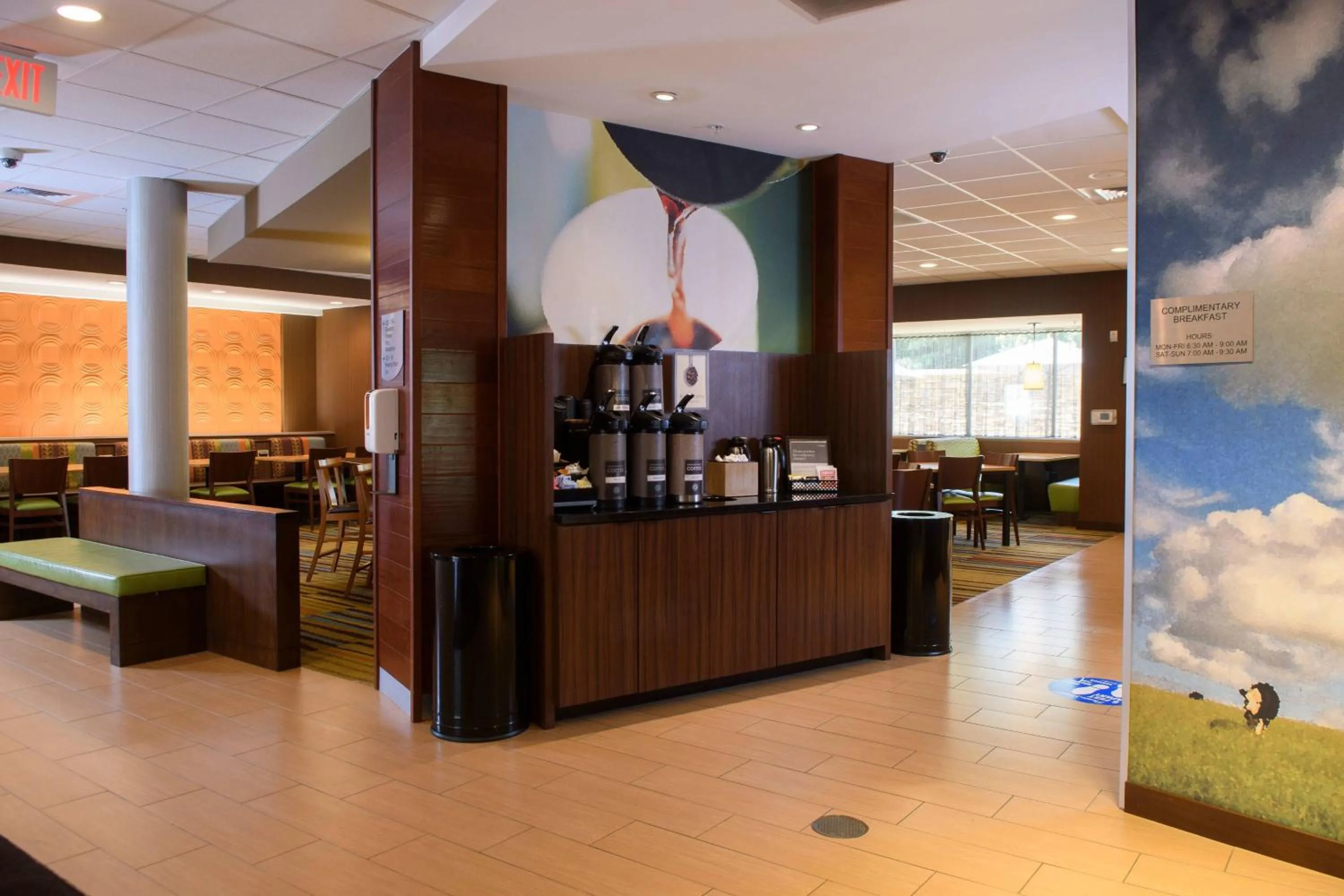 Restaurant/places to eat in Fairfield Inn & Suites by Marriott Richmond Ashland
