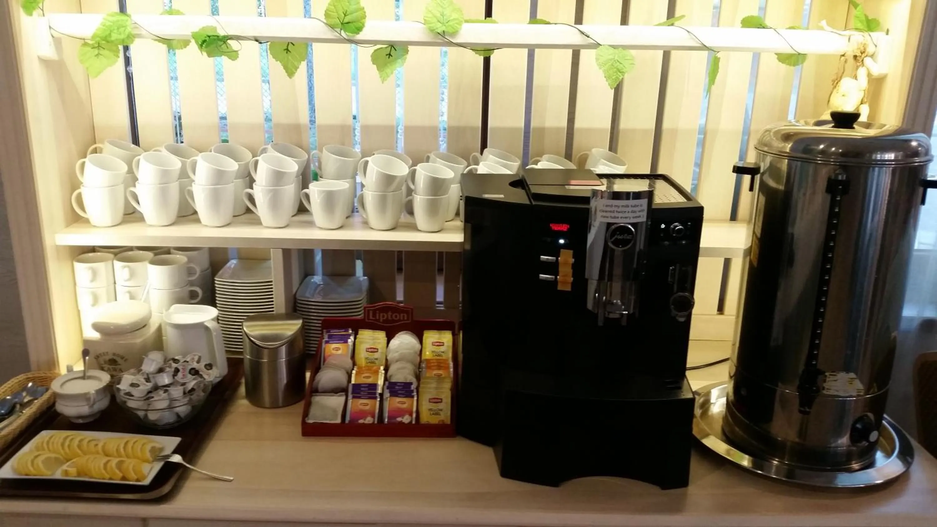 Breakfast in OW Krakus I - pokoje i domki