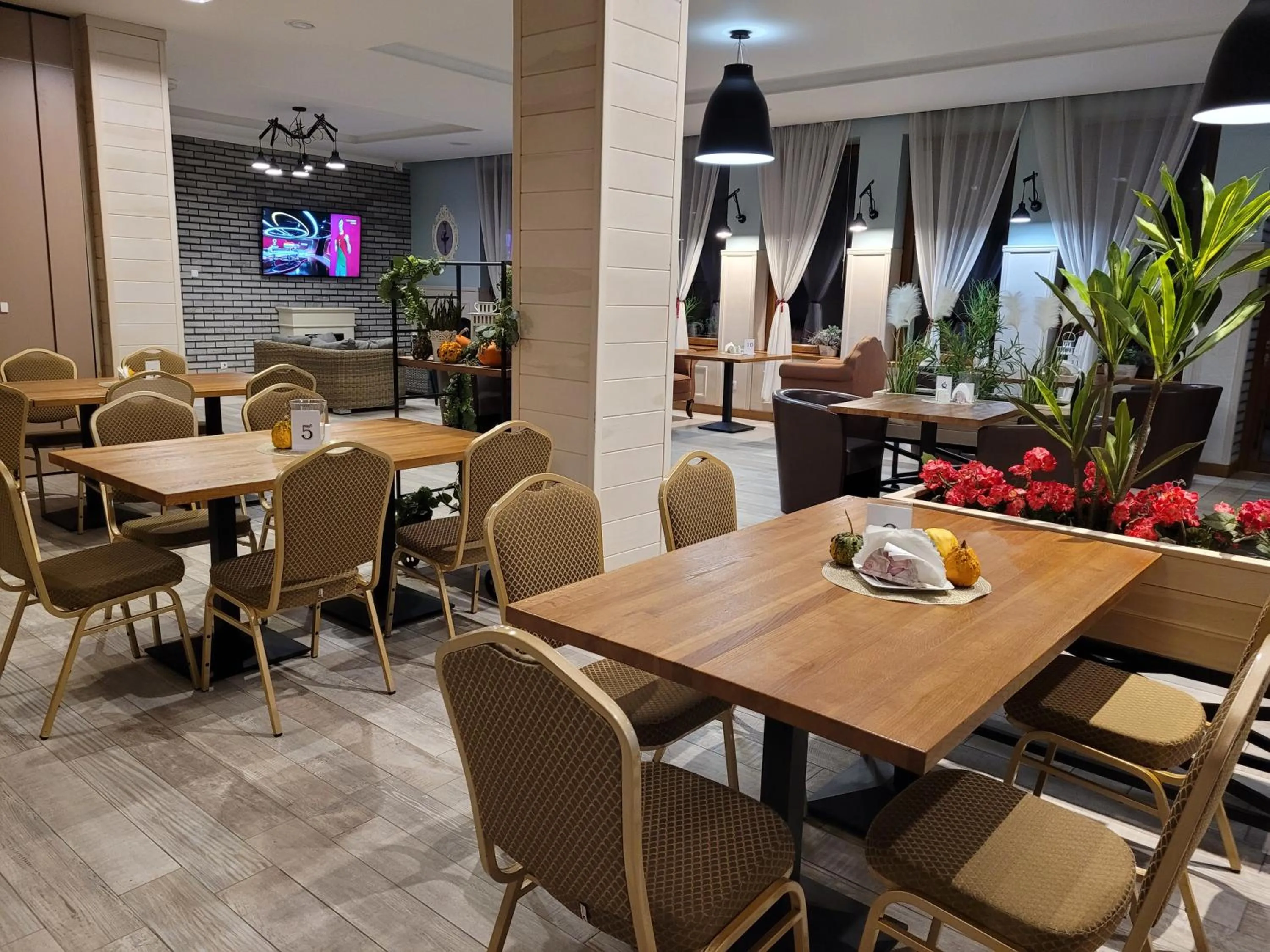 Restaurant/places to eat in OW Krakus I - pokoje i domki