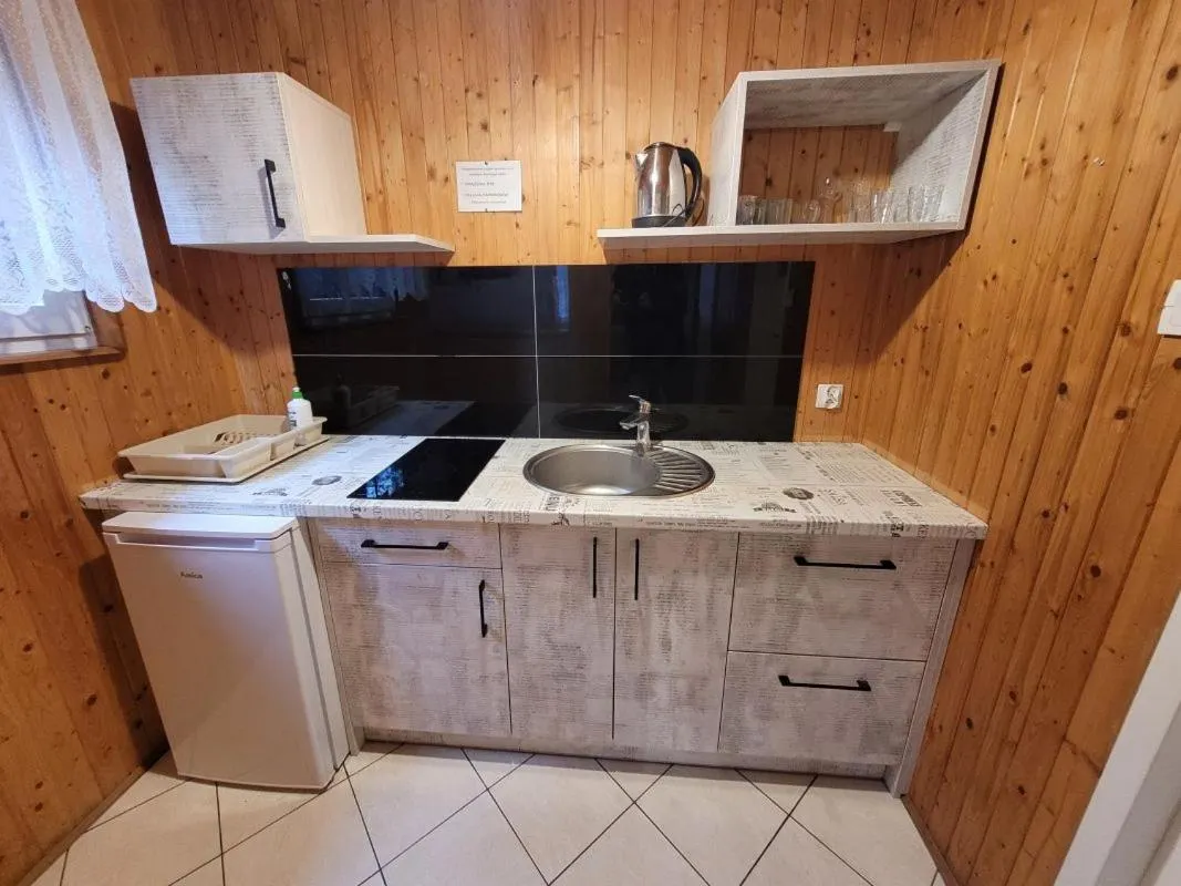 OW Krakus I - pokoje i domki