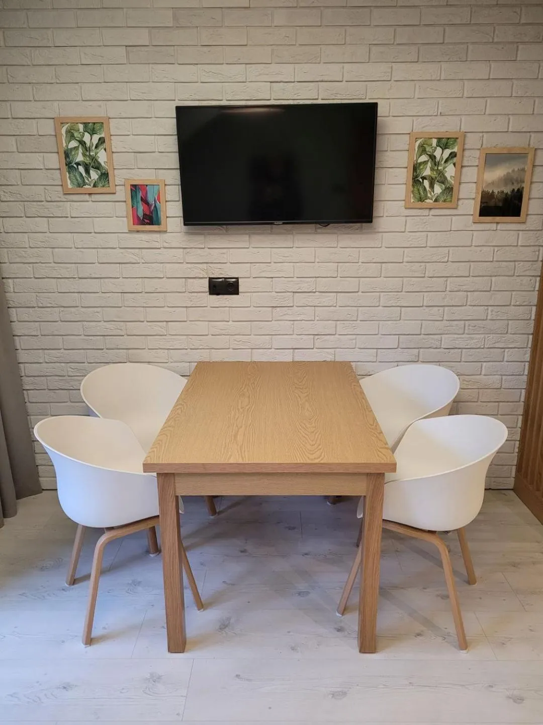 OW Krakus I - pokoje i domki