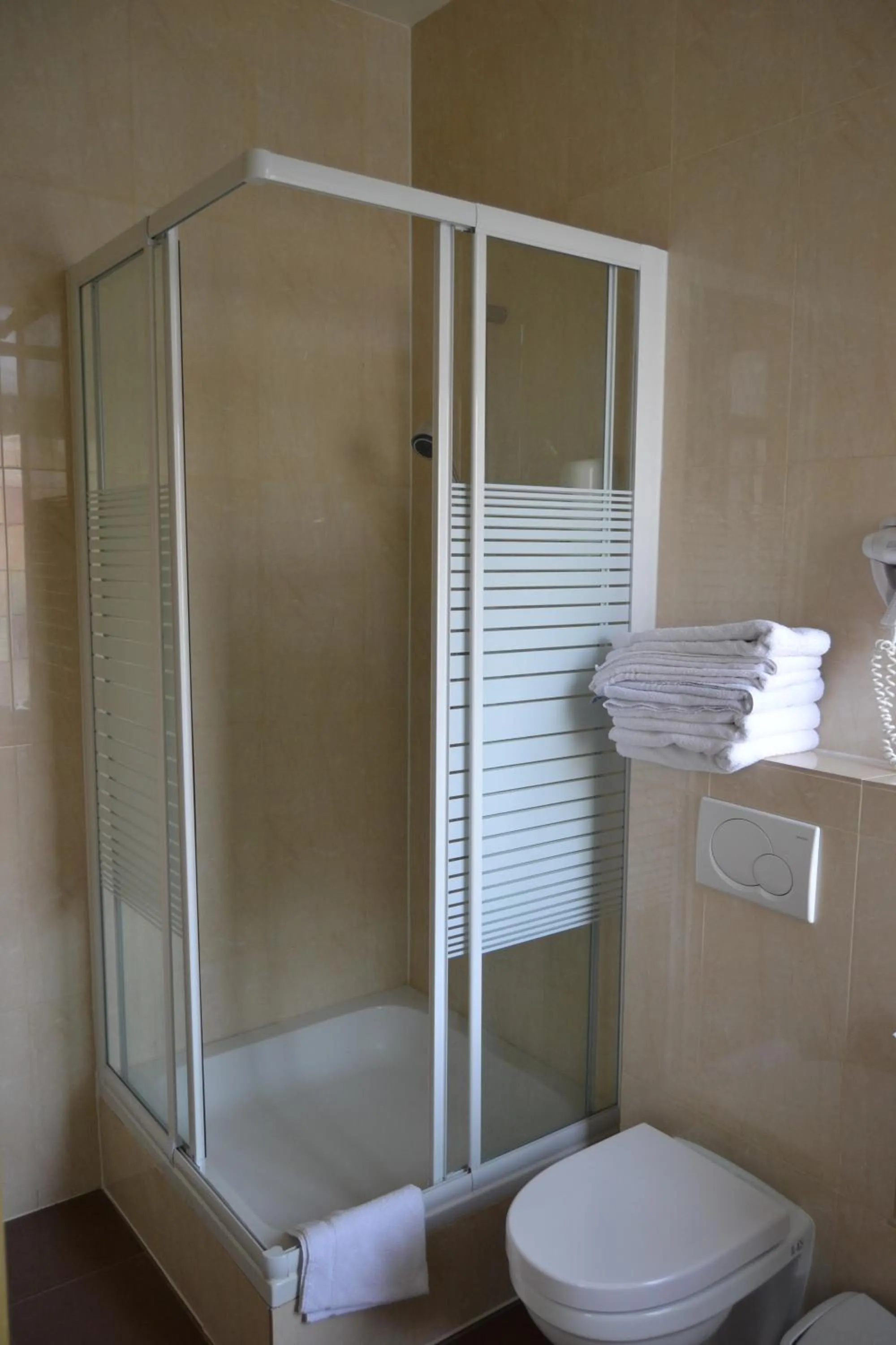 Bathroom in Hotel Albert II Oostende