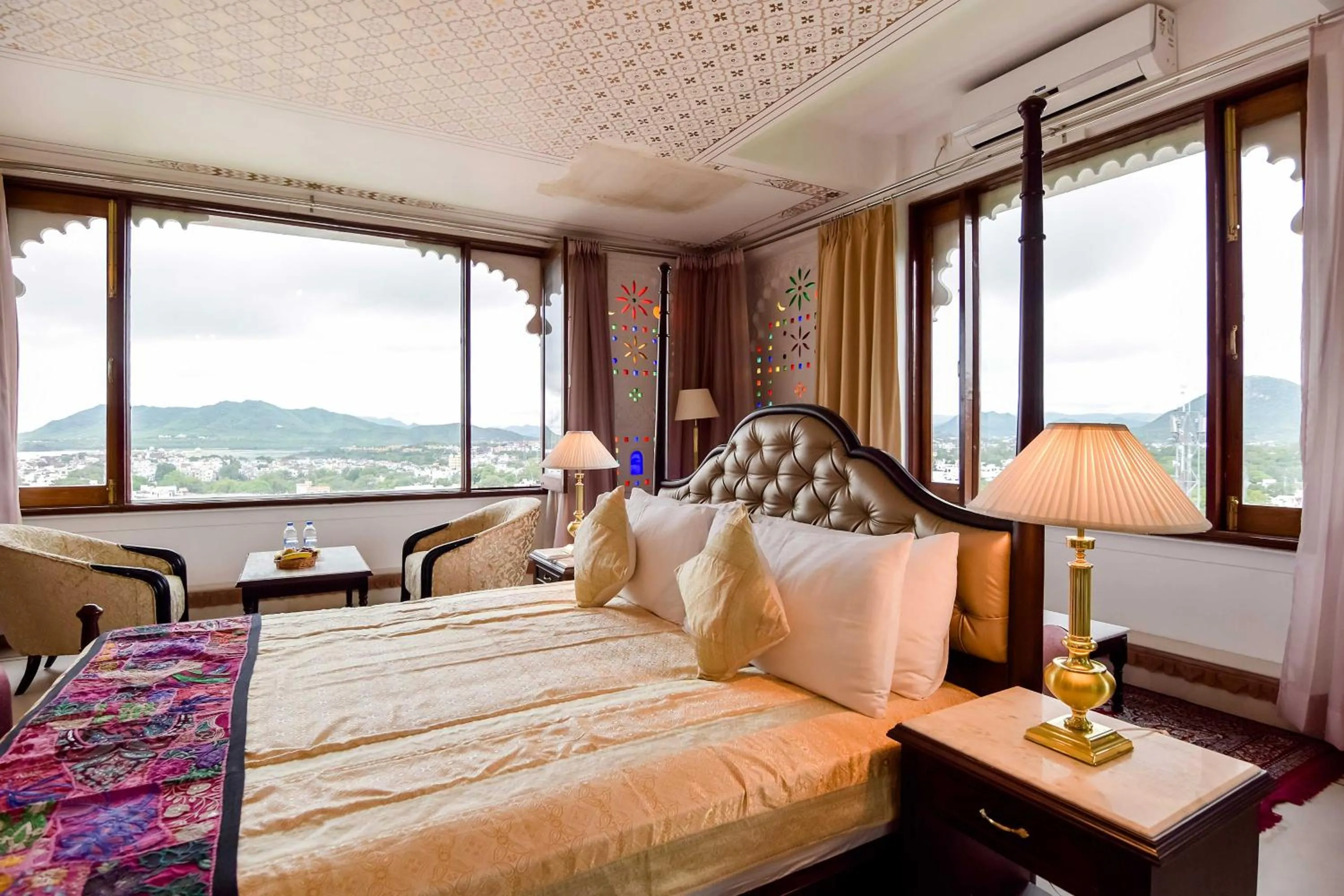 Bedroom, Bed in Hotel Raj Kuber