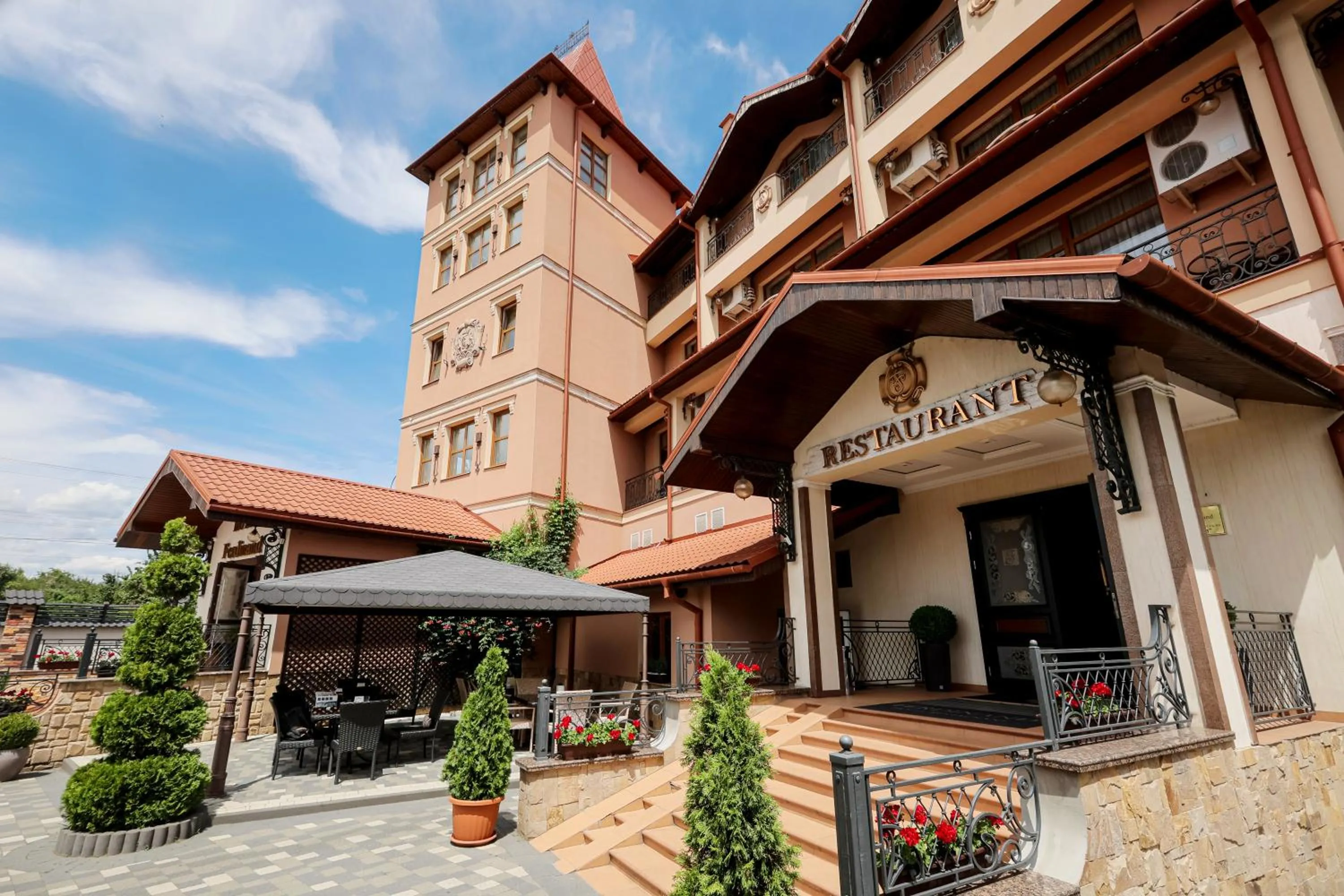 Property building in Ferdinand