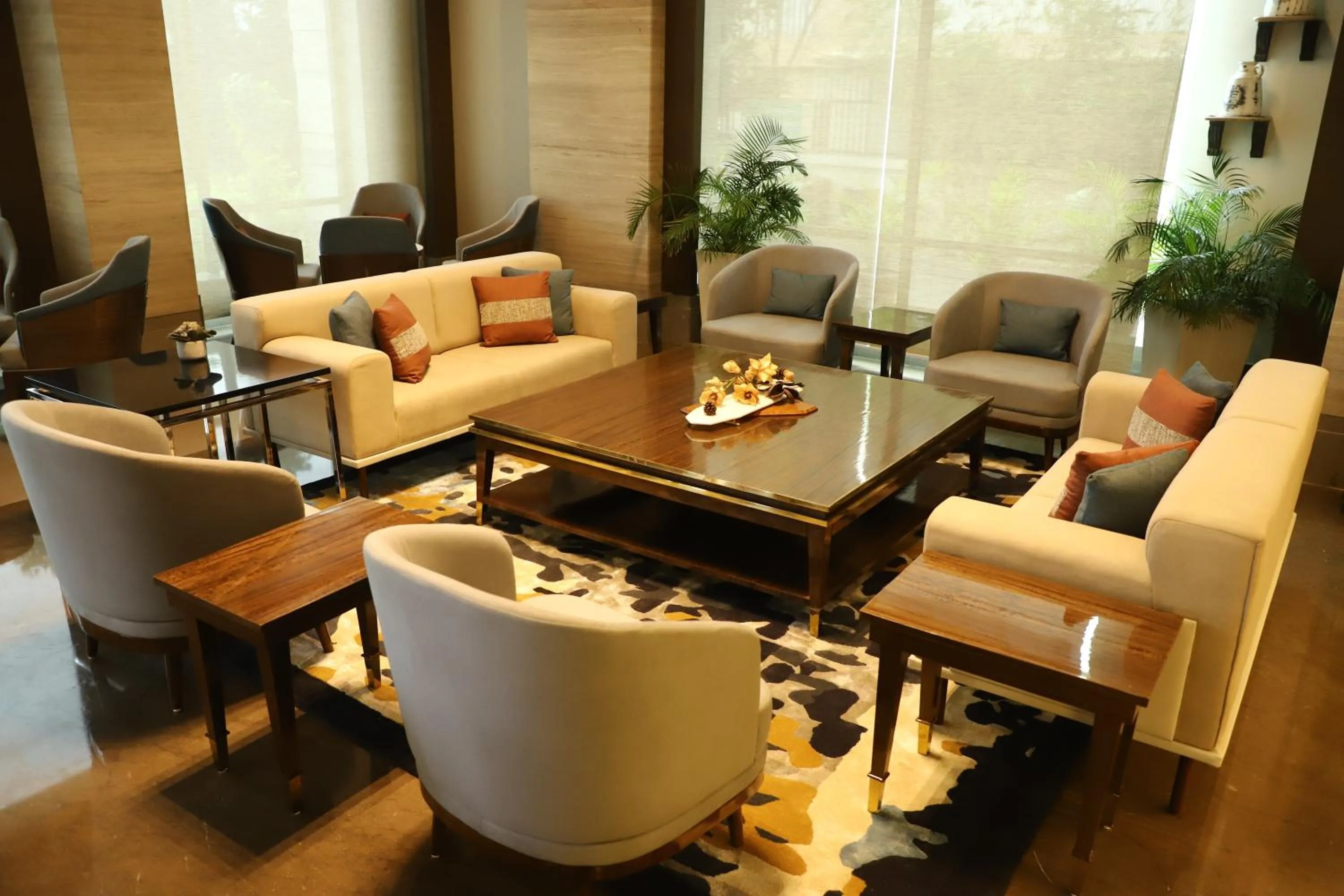 Lounge or bar in Efcee Sarovar Premiere Bhavnagar