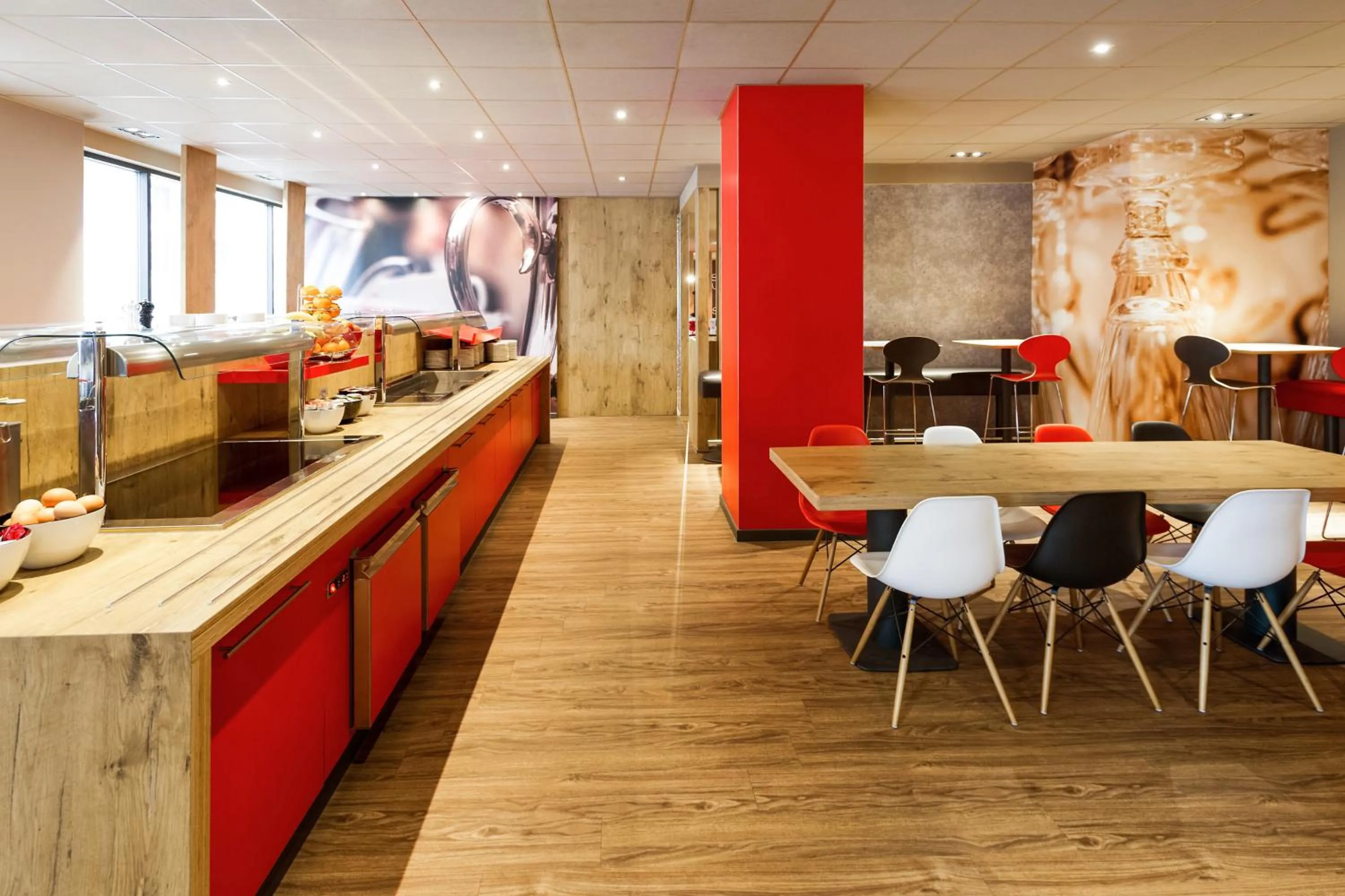 Restaurant/places to eat in Ibis Brussels City Centre