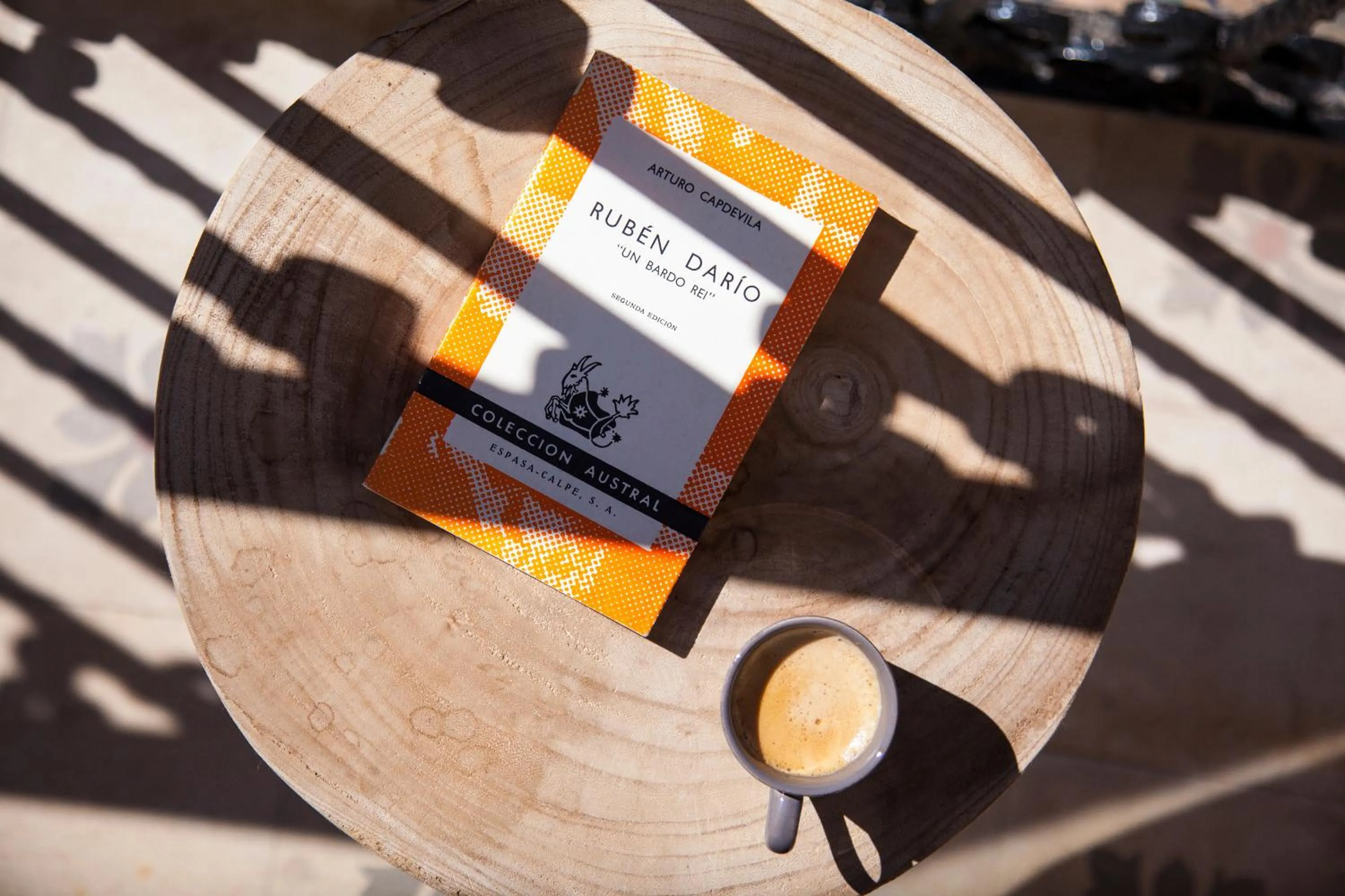 Decorative detail in Suites del Arenal Olehousing