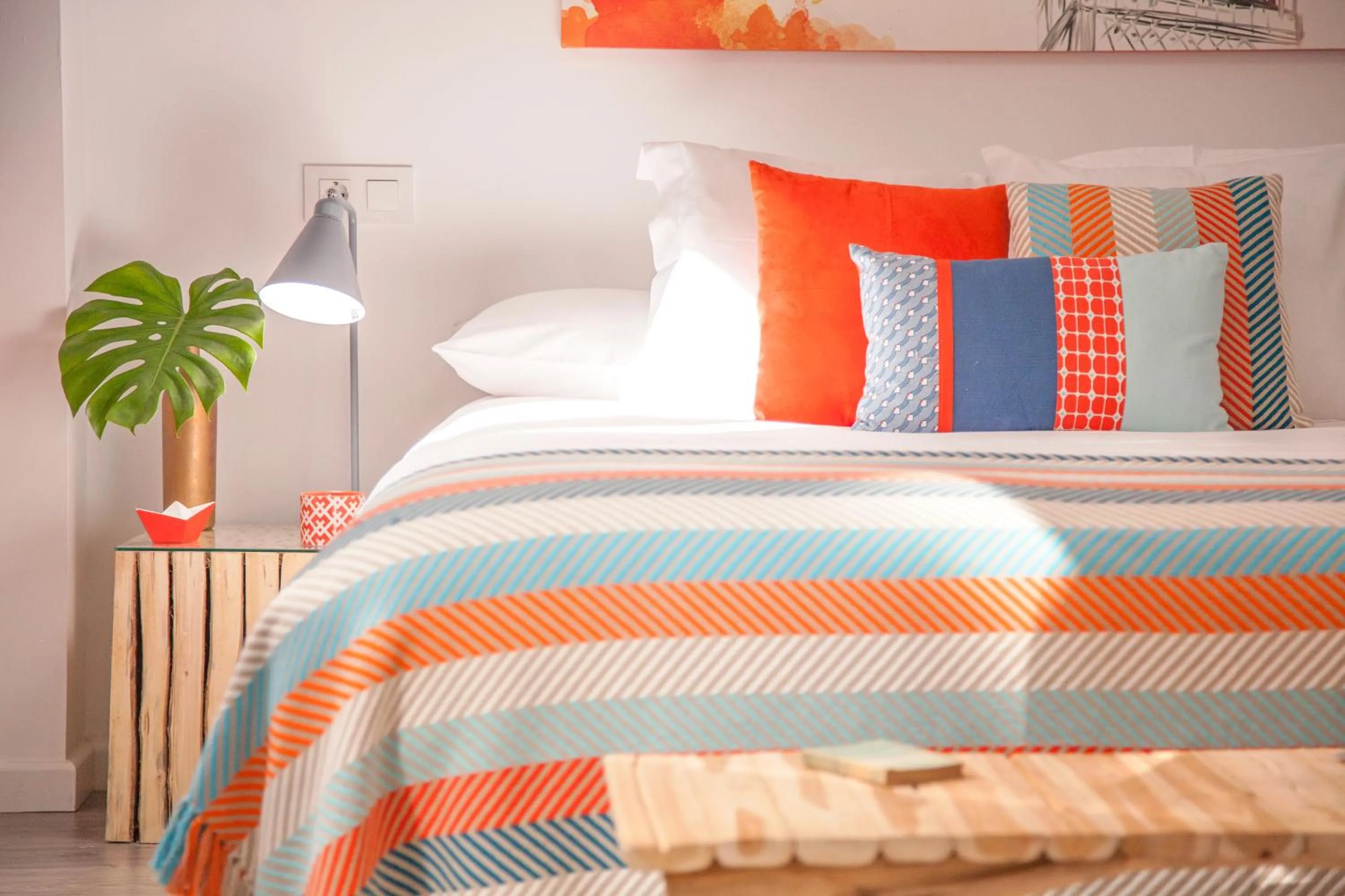 Bed in Suites del Arenal Olehousing