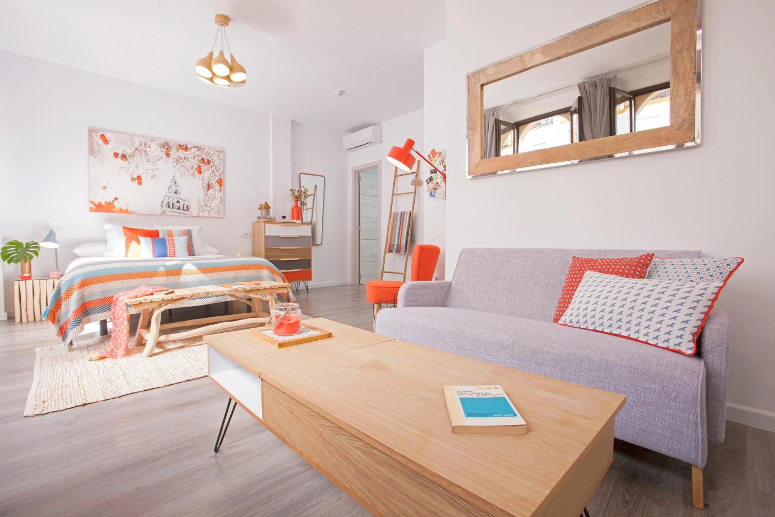 Decorative detail in Suites del Arenal Olehousing