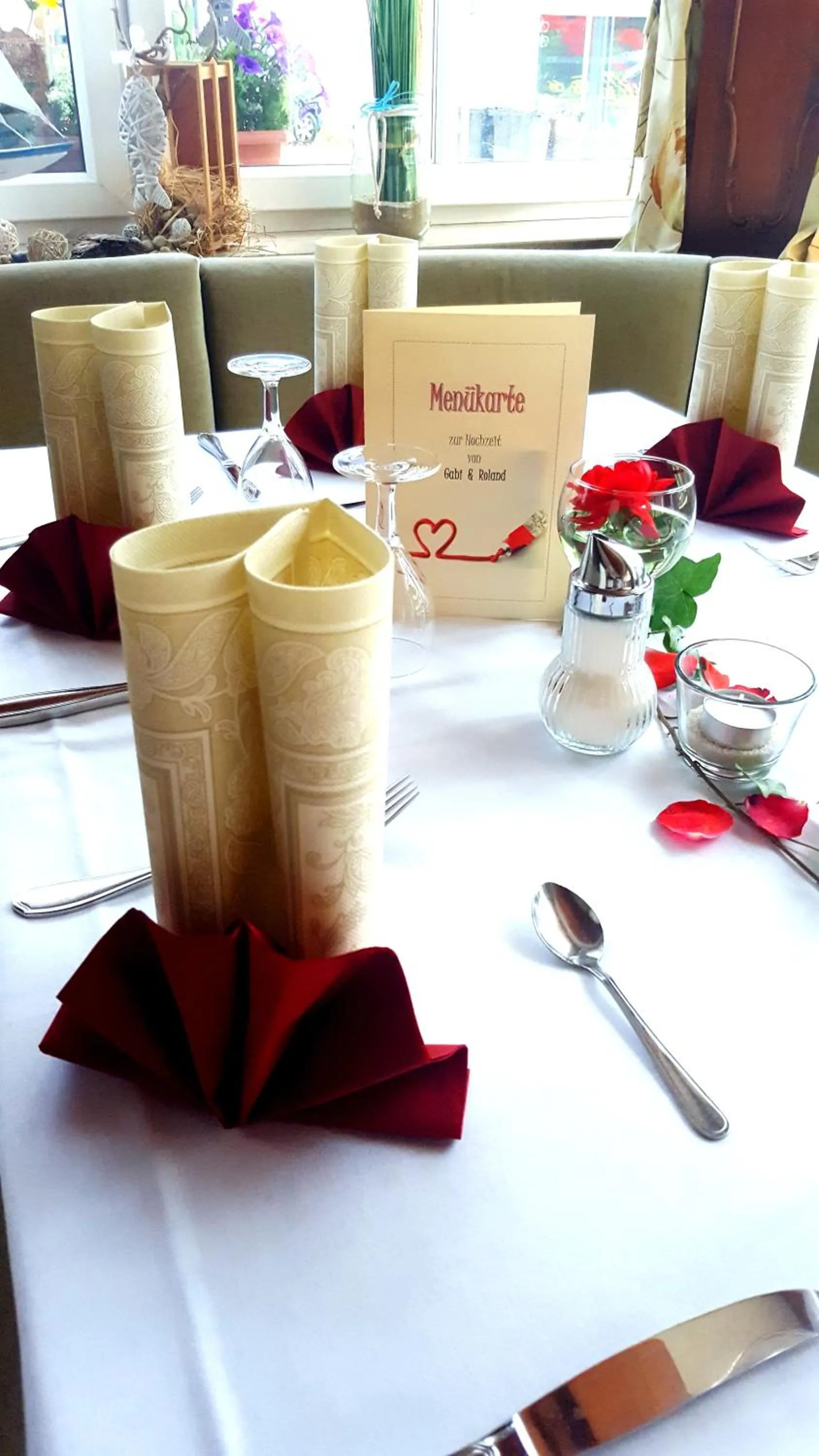 Restaurant/places to eat in Hotel-Cafe Rathaus