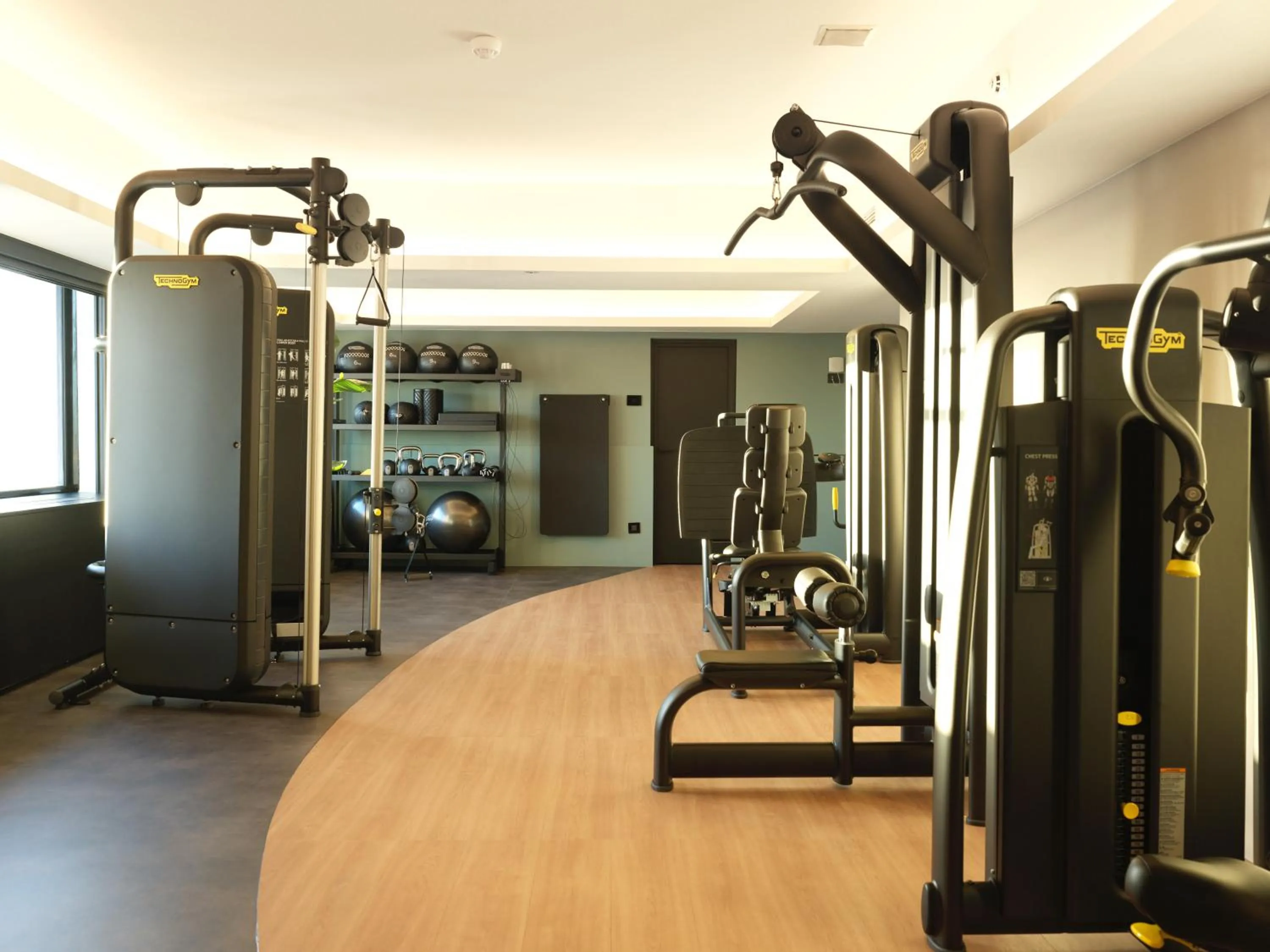 Fitness centre/facilities in Cardo Brussels, Autograph Collection
